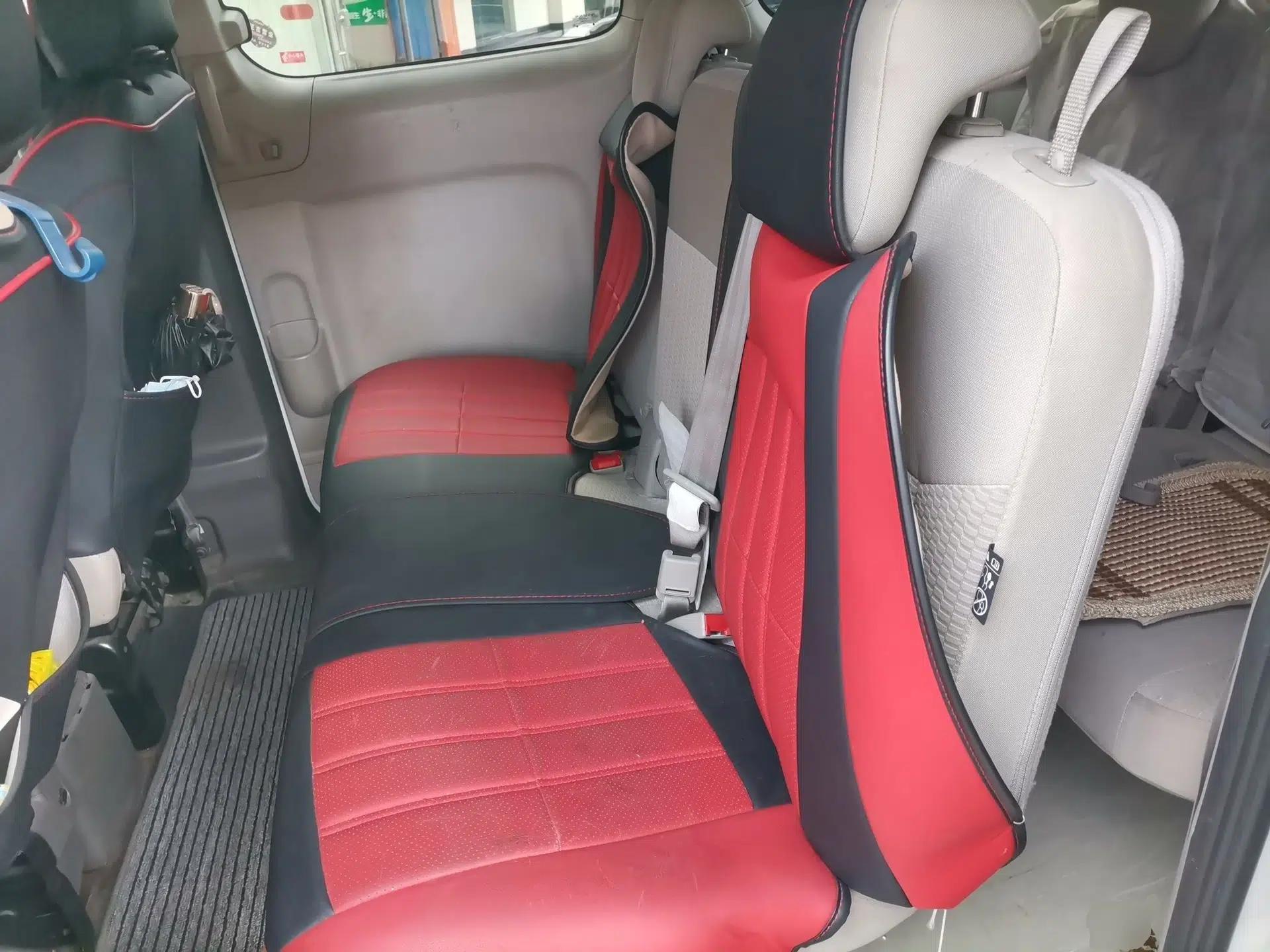 Nissan NV200 2014 1.6L Manual Luxury Model China V Standard — миниатюра 17