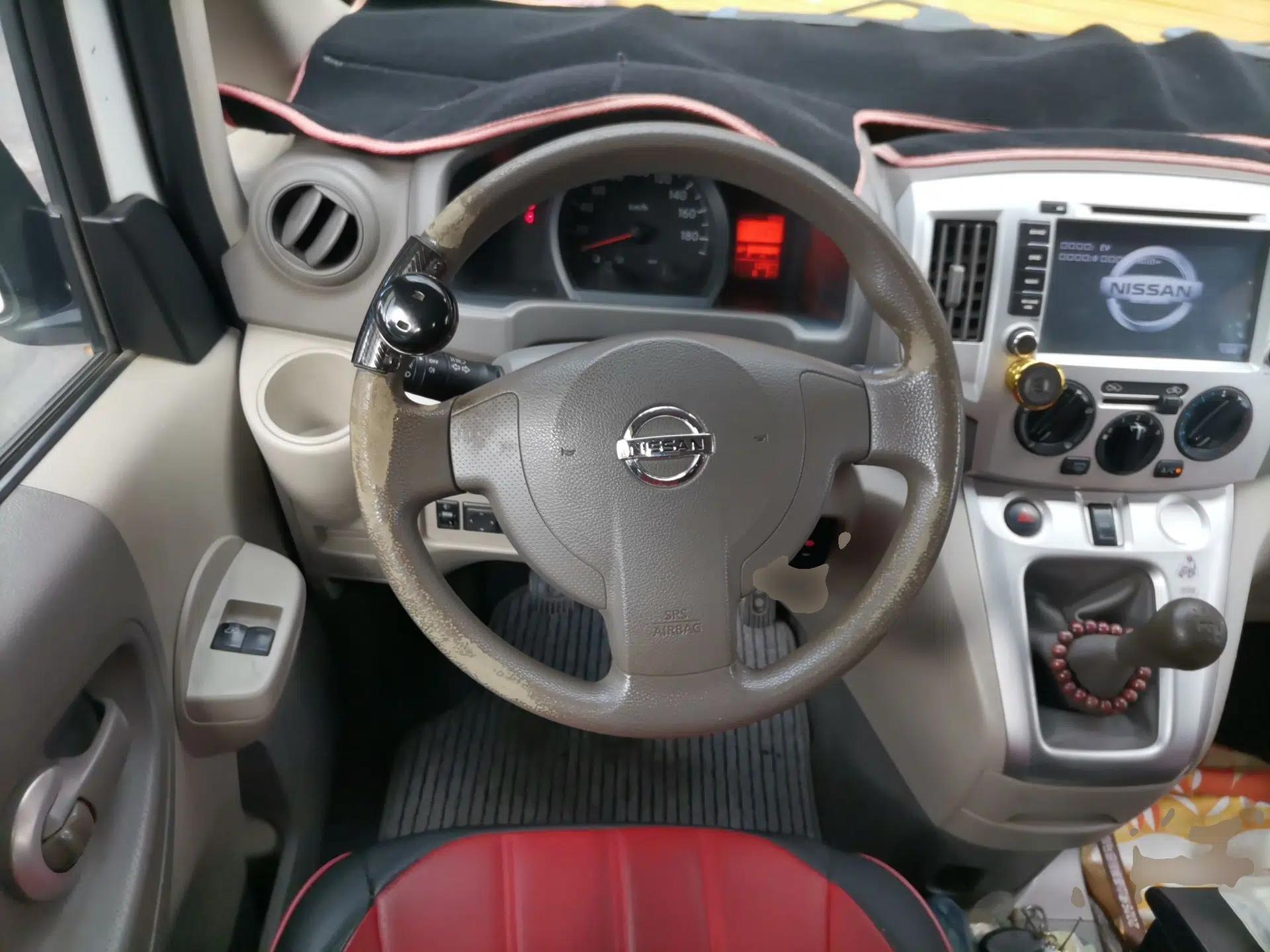 Nissan NV200 2014 1.6L Manual Luxury Model China V Standard — миниатюра 10