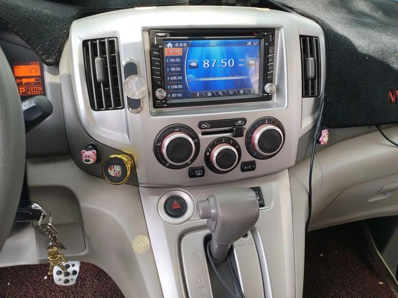 Nissan NV200 2016 1.6L CVT Luxury Model — миниатюра 13