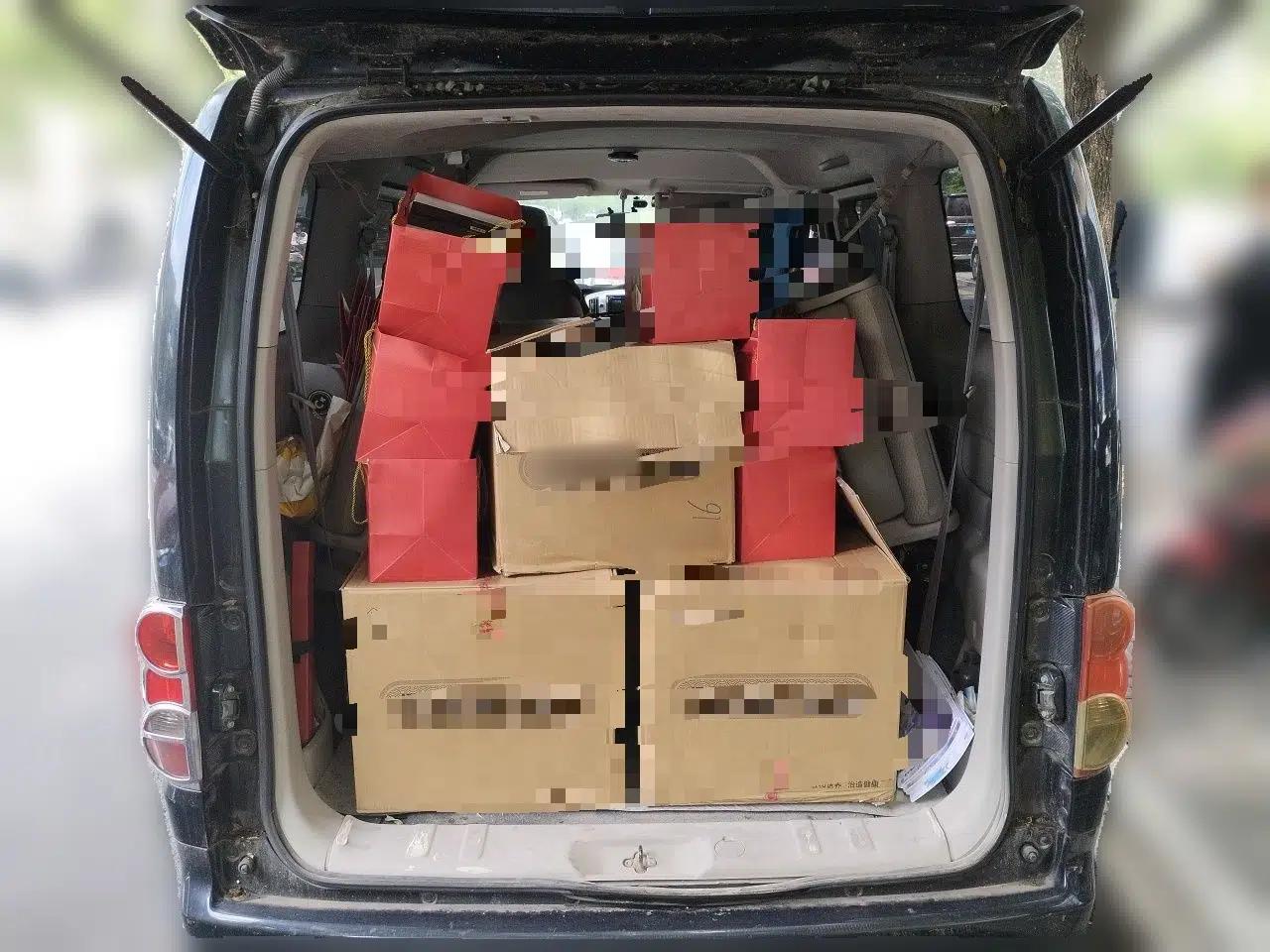 Nissan NV200 2016 1.6L CVT Luxury Model — миниатюра 19