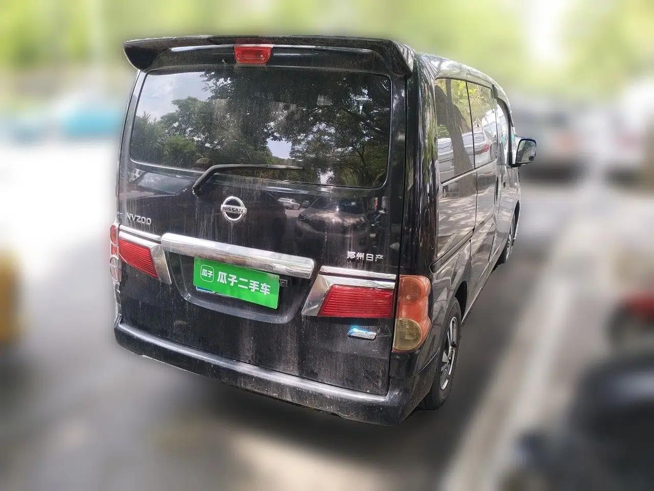 Nissan NV200 2016 1.6L CVT Luxury Model — миниатюра 6