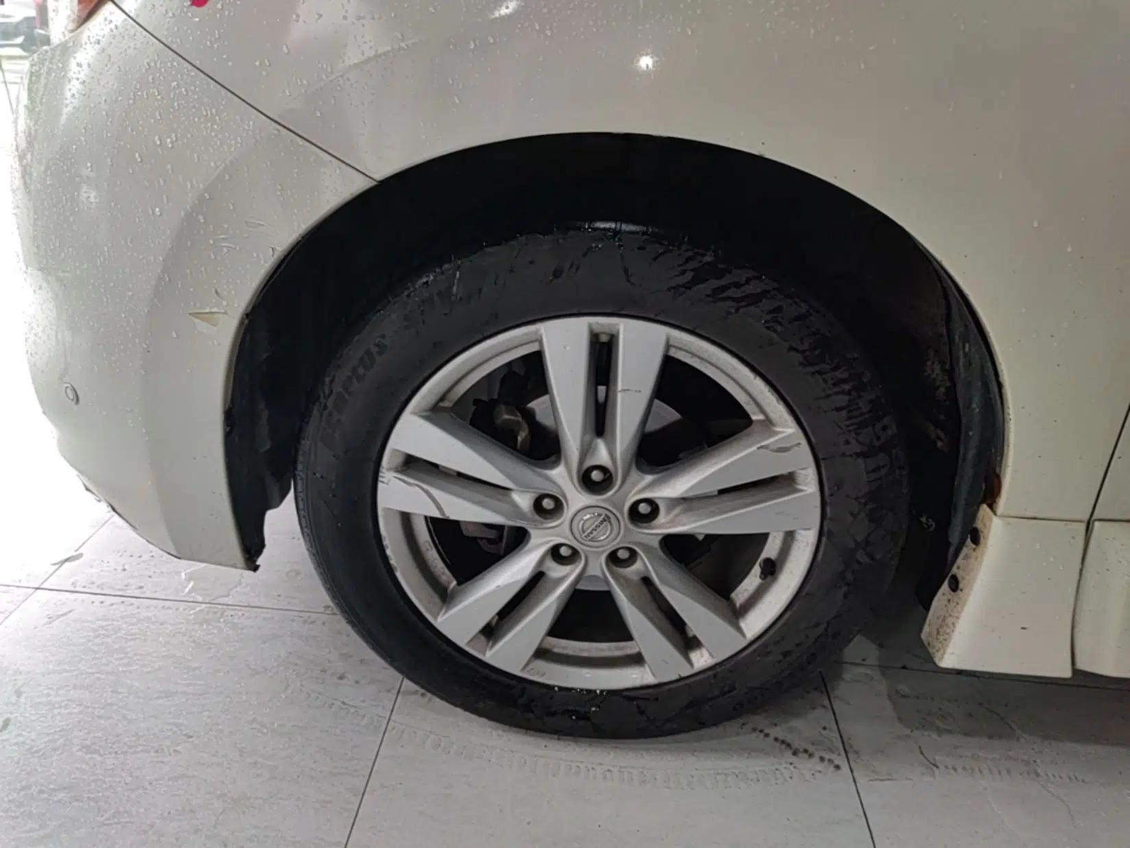 Nissan Quest 2015 3.5L SL — миниатюра 10