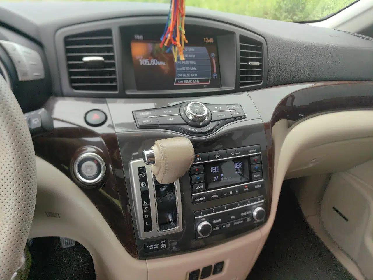 Nissan Quest 2015 3.5L SL — миниатюра 13