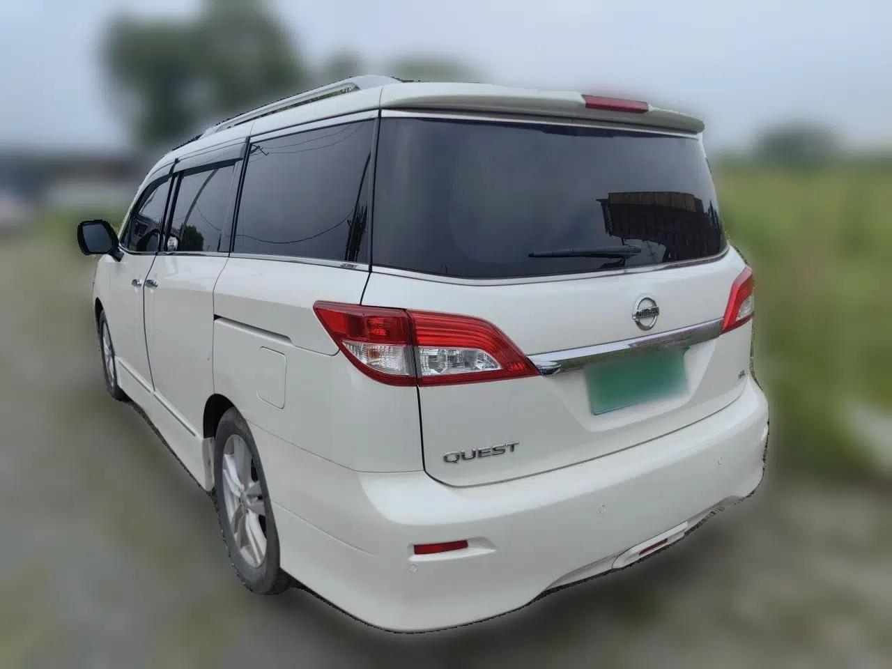 Nissan Quest 2015 3.5L SL — миниатюра 4