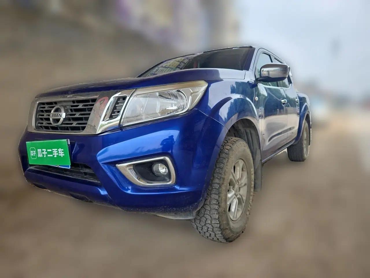 Nissan Navara 2017 2.5L Automatic 2WD Luxury Edition QR25 — миниатюра 1