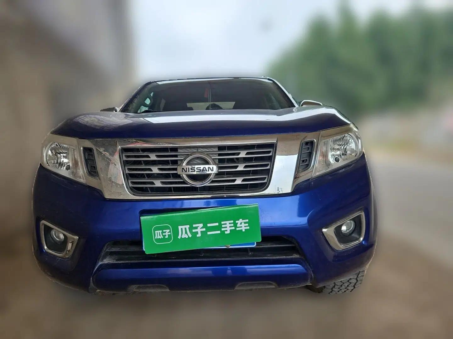 Nissan Navara 2017 2.5L Automatic 2WD Luxury Edition QR25 — миниатюра 2