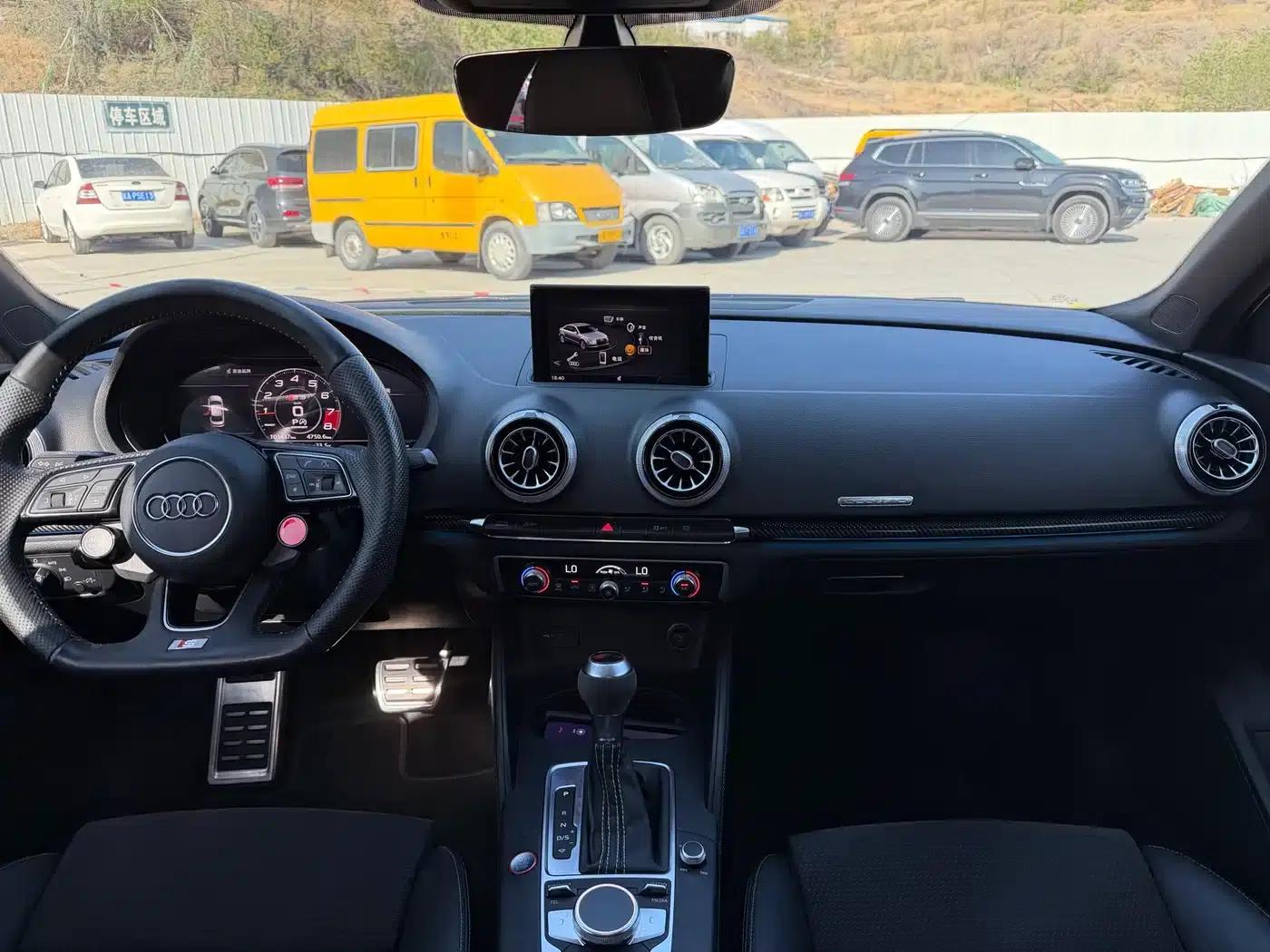Audi S3 2019 Model S3 2.0T Limousine — миниатюра 8