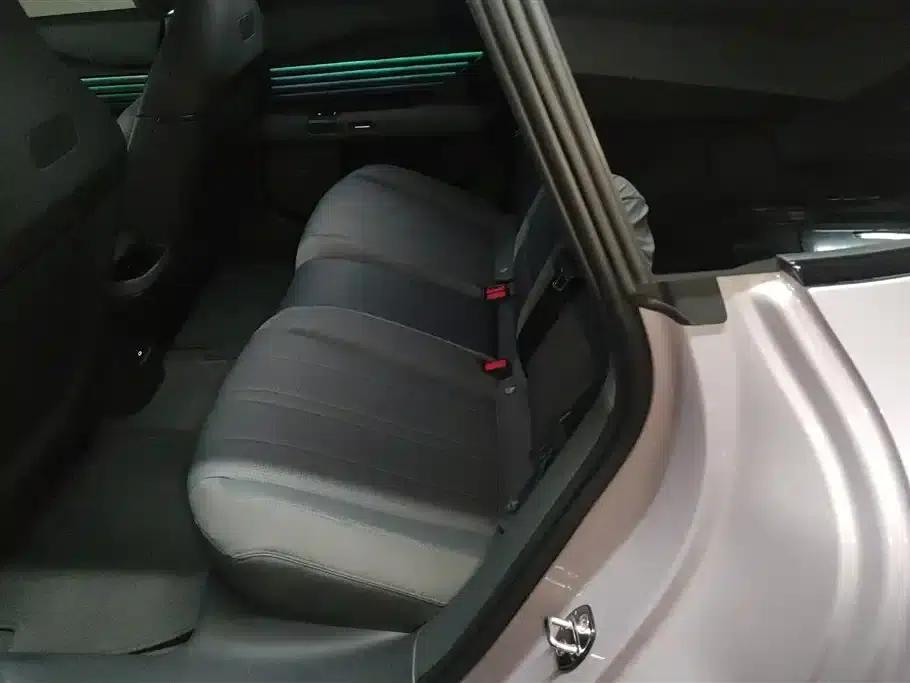 Audi E5 Sportback 2026 Model: quattro Performance Edition — миниатюра 11