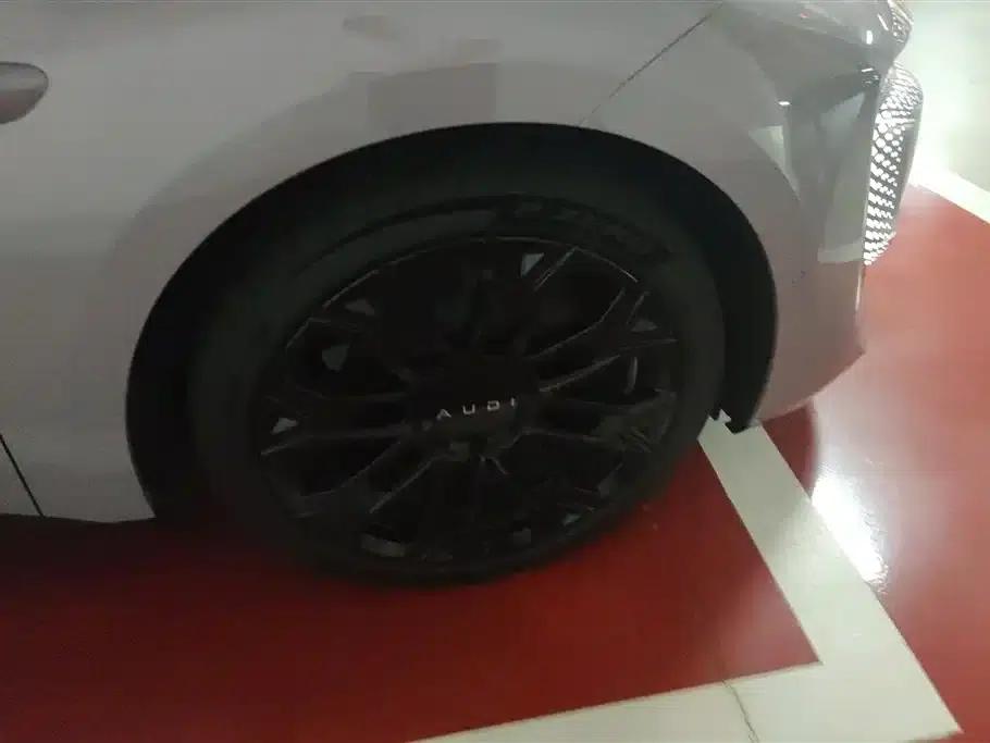 Audi E5 Sportback 2026 Model: quattro Performance Edition — миниатюра 6
