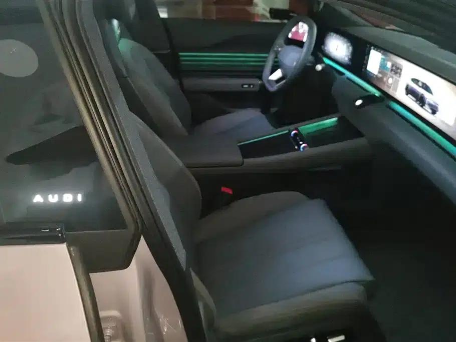 Audi E5 Sportback 2026 Model: quattro Performance Edition — миниатюра 8