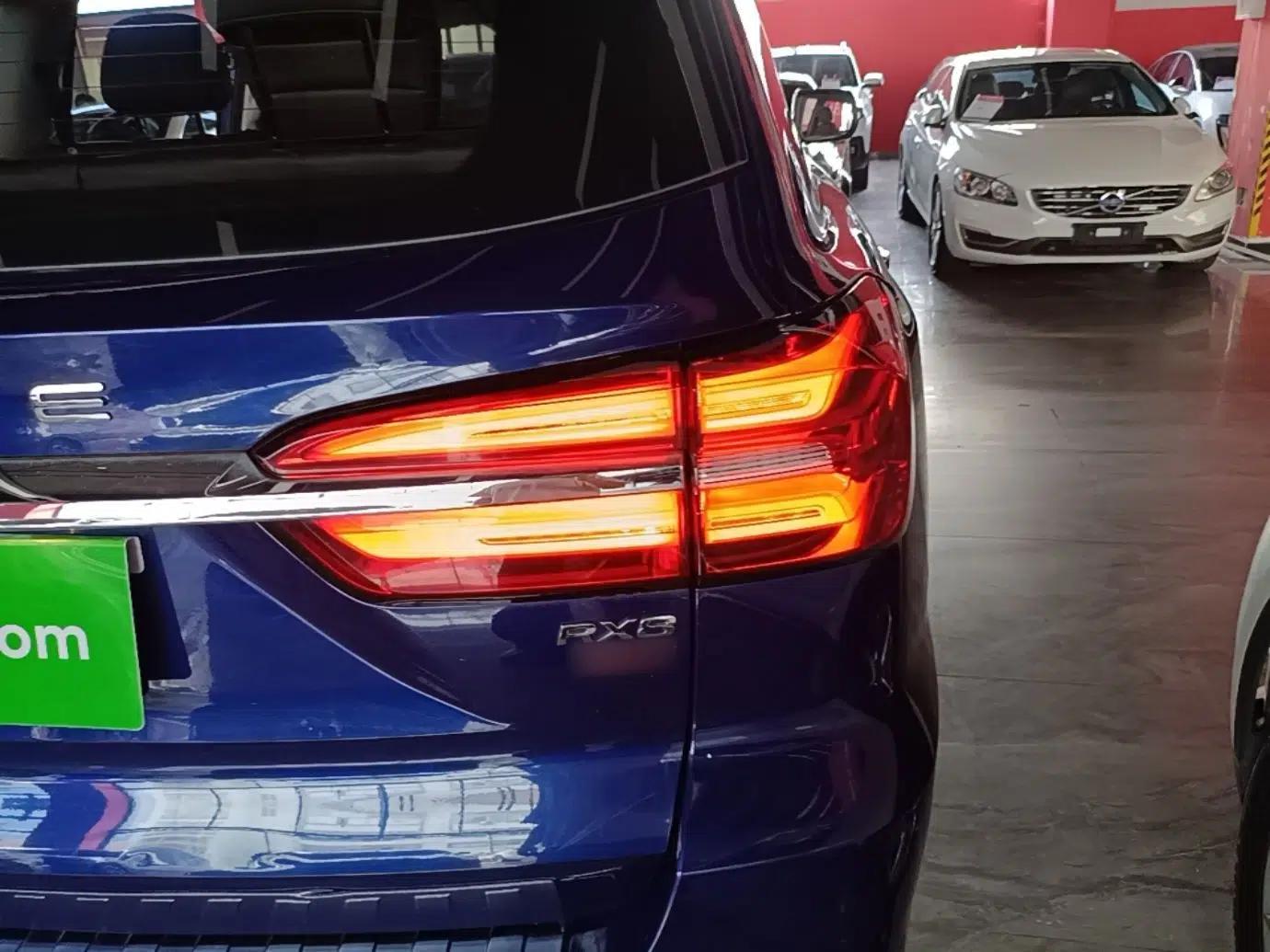 Roewe RX8 2018 30T Smart Connectivity Two-Wheel Drive Flagship Edition — миниатюра 9