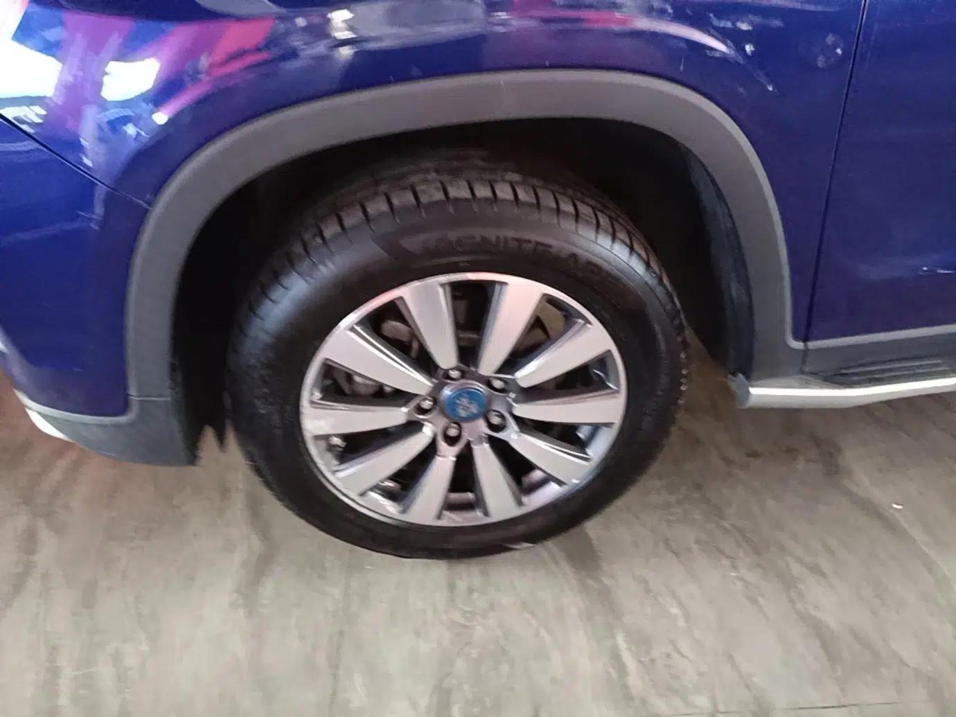 Roewe RX8 2018 30T Smart Connectivity Two-Wheel Drive Flagship Edition — миниатюра 10