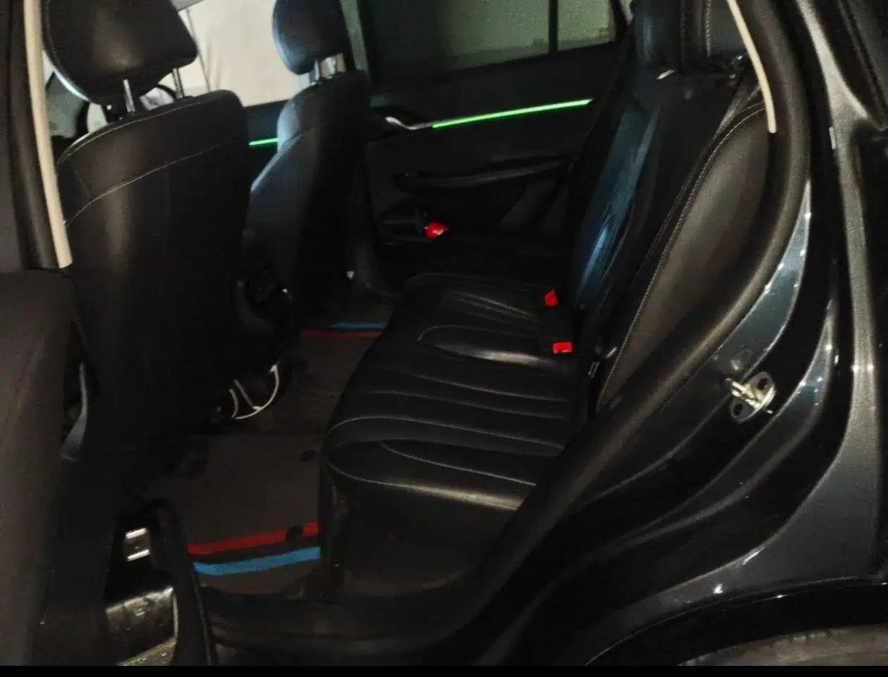 Roewe RX5 MAX 2022 1.5T Automatic Zhiwei Prestige Edition — миниатюра 18