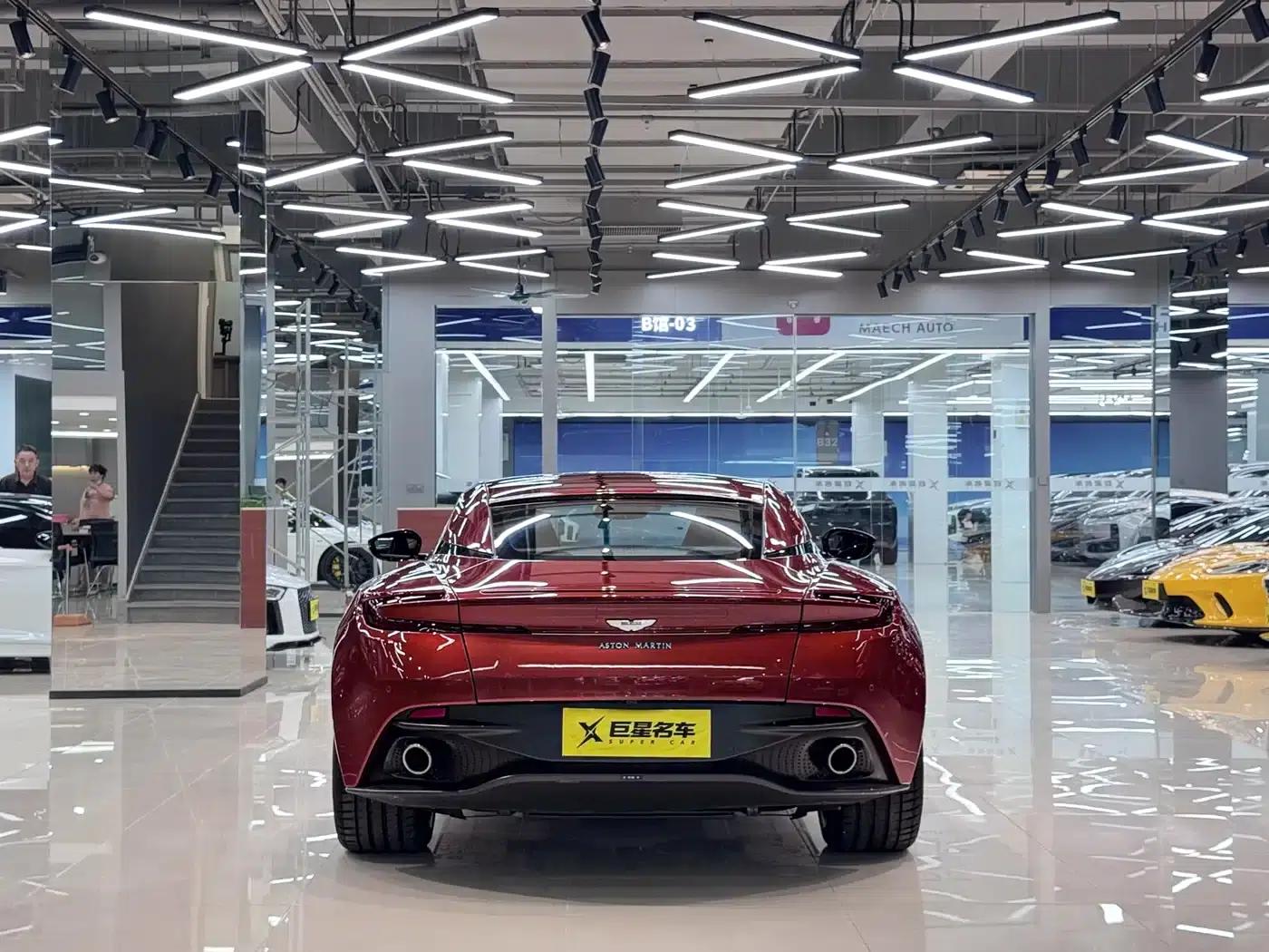 Aston Martin DB11 2019 4.0T V8 Coupe — миниатюра 8