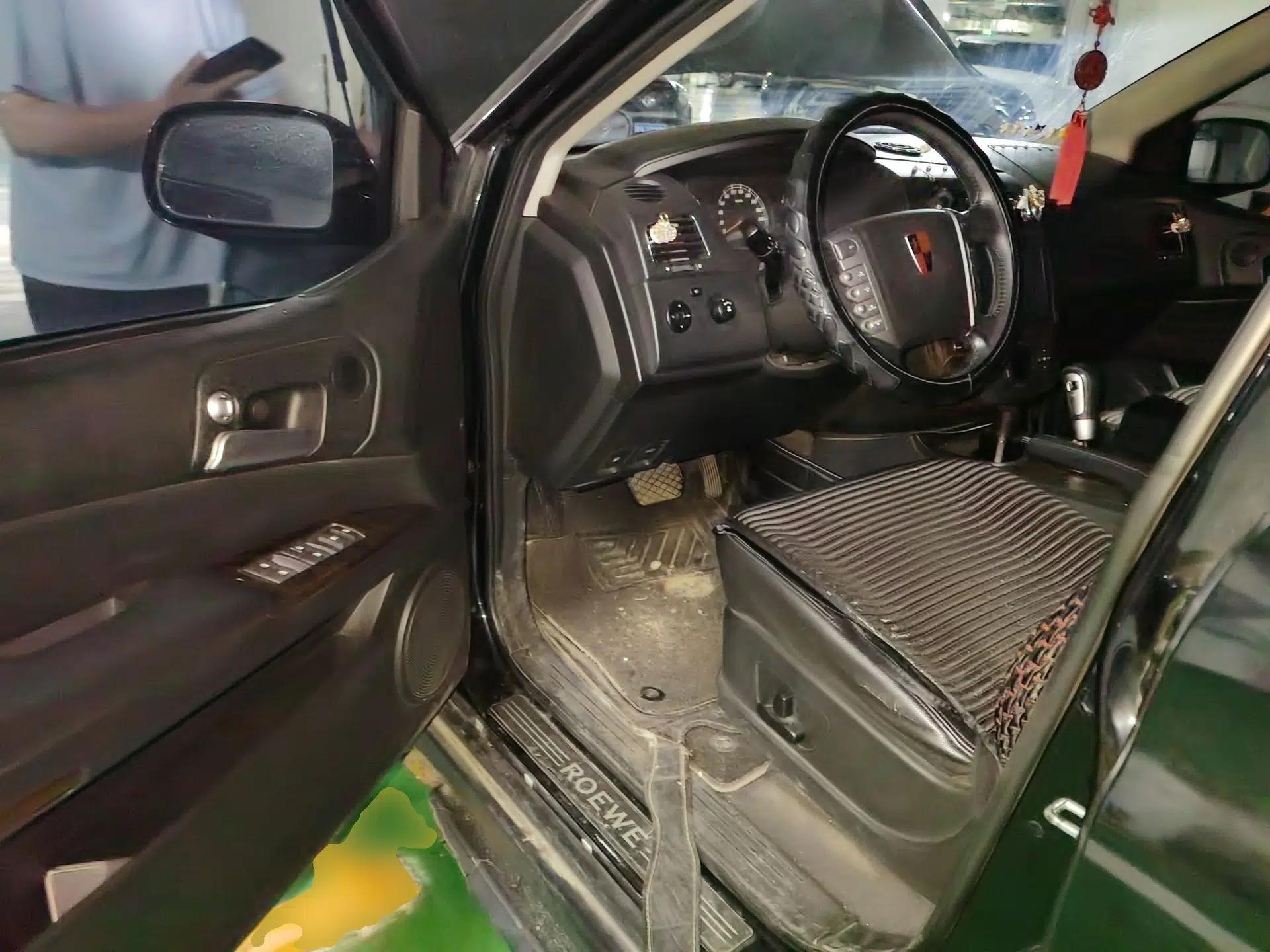 Roewe W5 2013 1.8T 4WD Automatic High-End Model — миниатюра 16