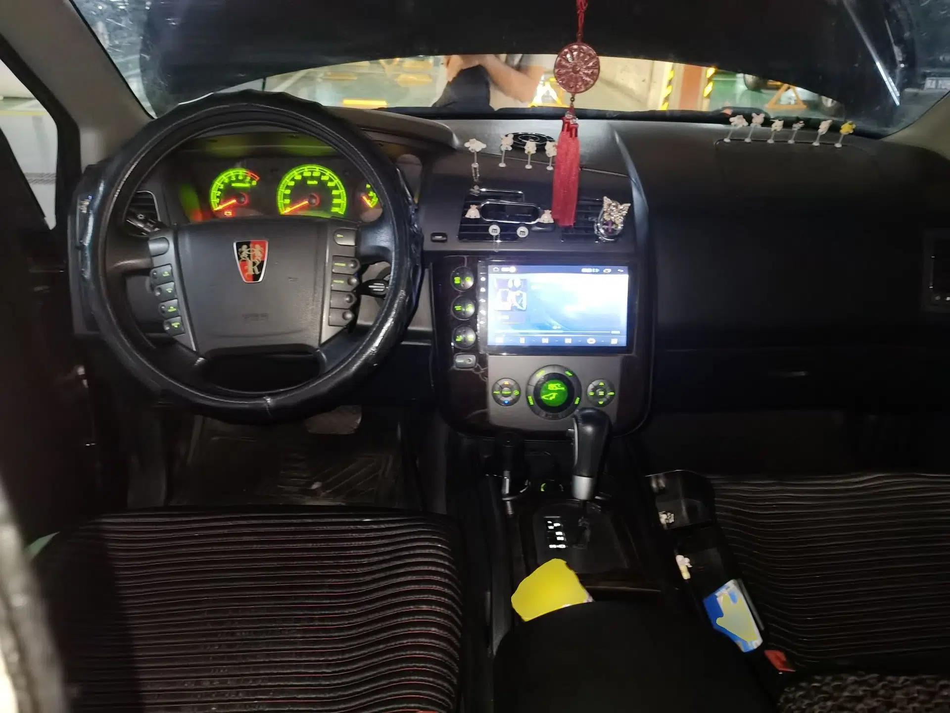 Roewe W5 2013 1.8T 4WD Automatic High-End Model — миниатюра 9