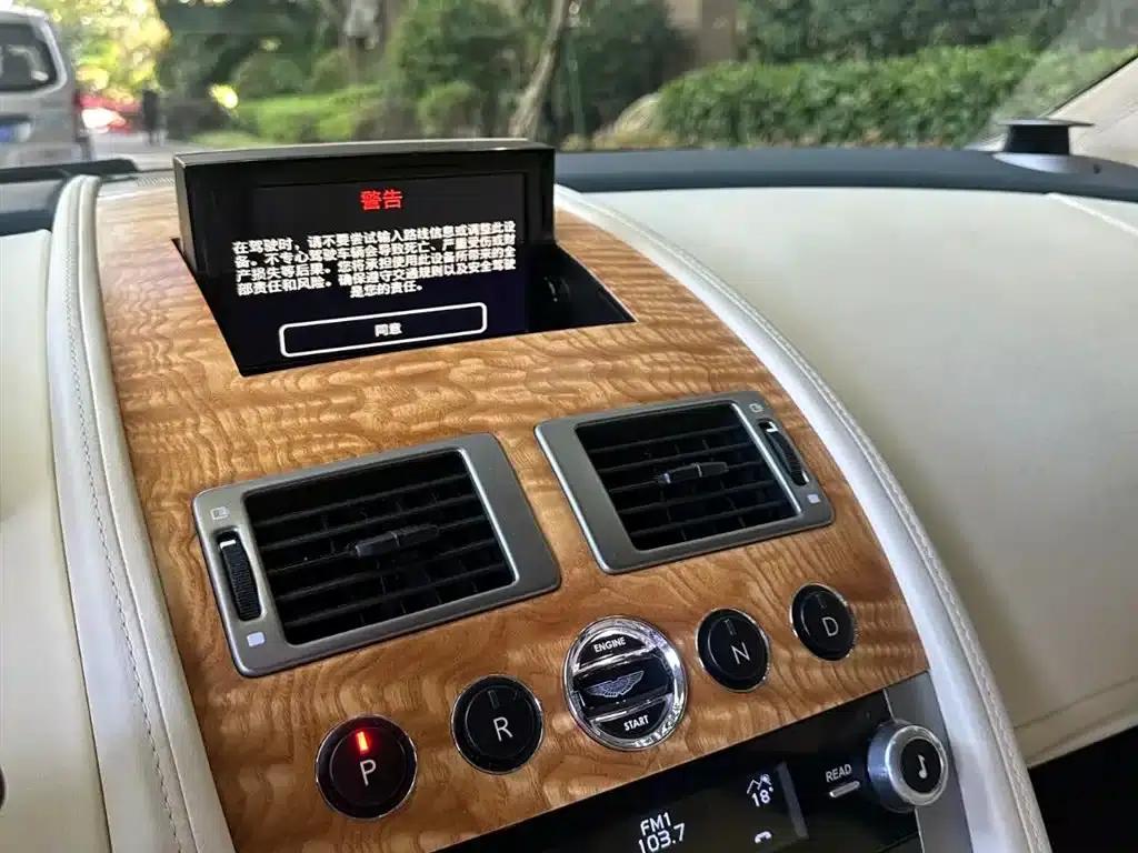 2010 Rapide 6.0L — миниатюра 19