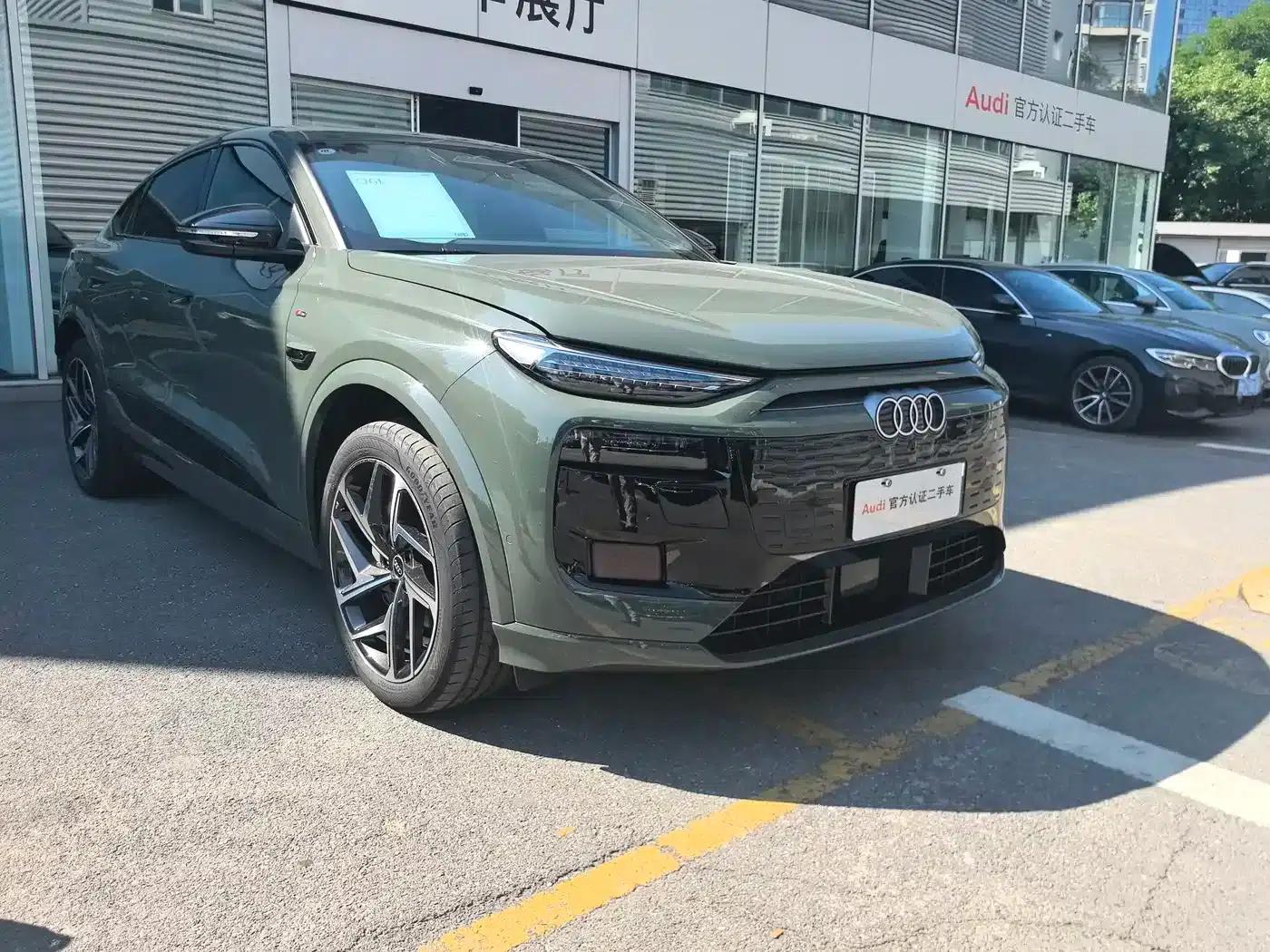 Audi Q6L Sportback e-tron 2026 First Edition — миниатюра 4