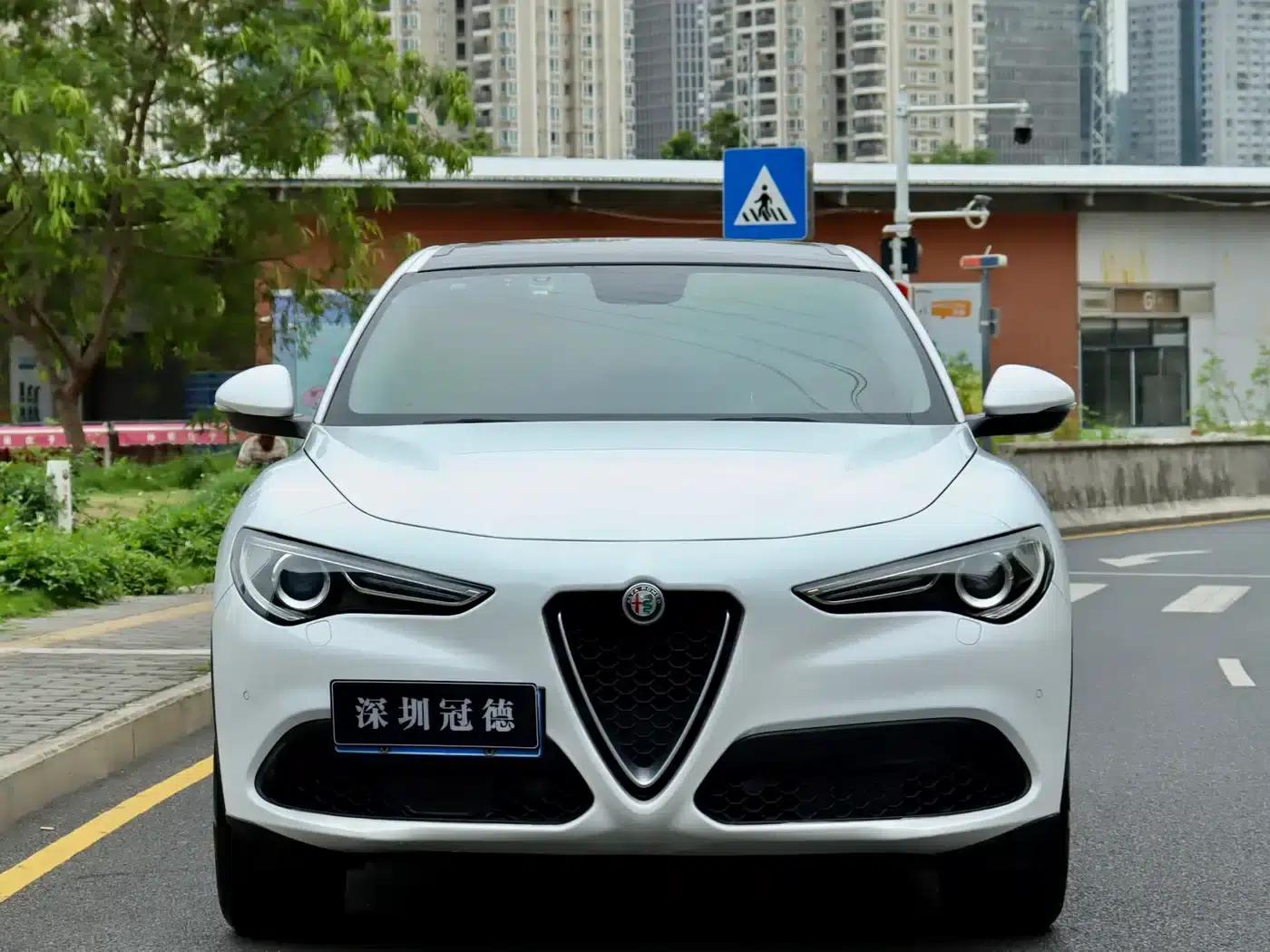 2017 Stelvio 2.0T 200HP Elite Edition — миниатюра 2