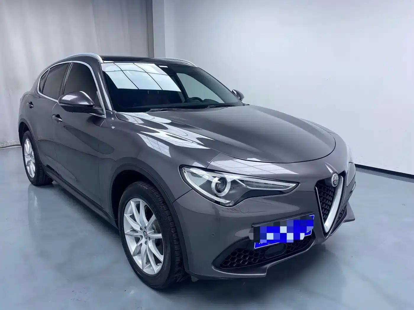 2021 Stelvio 2.0T 280HP Luxury Edition — миниатюра 2