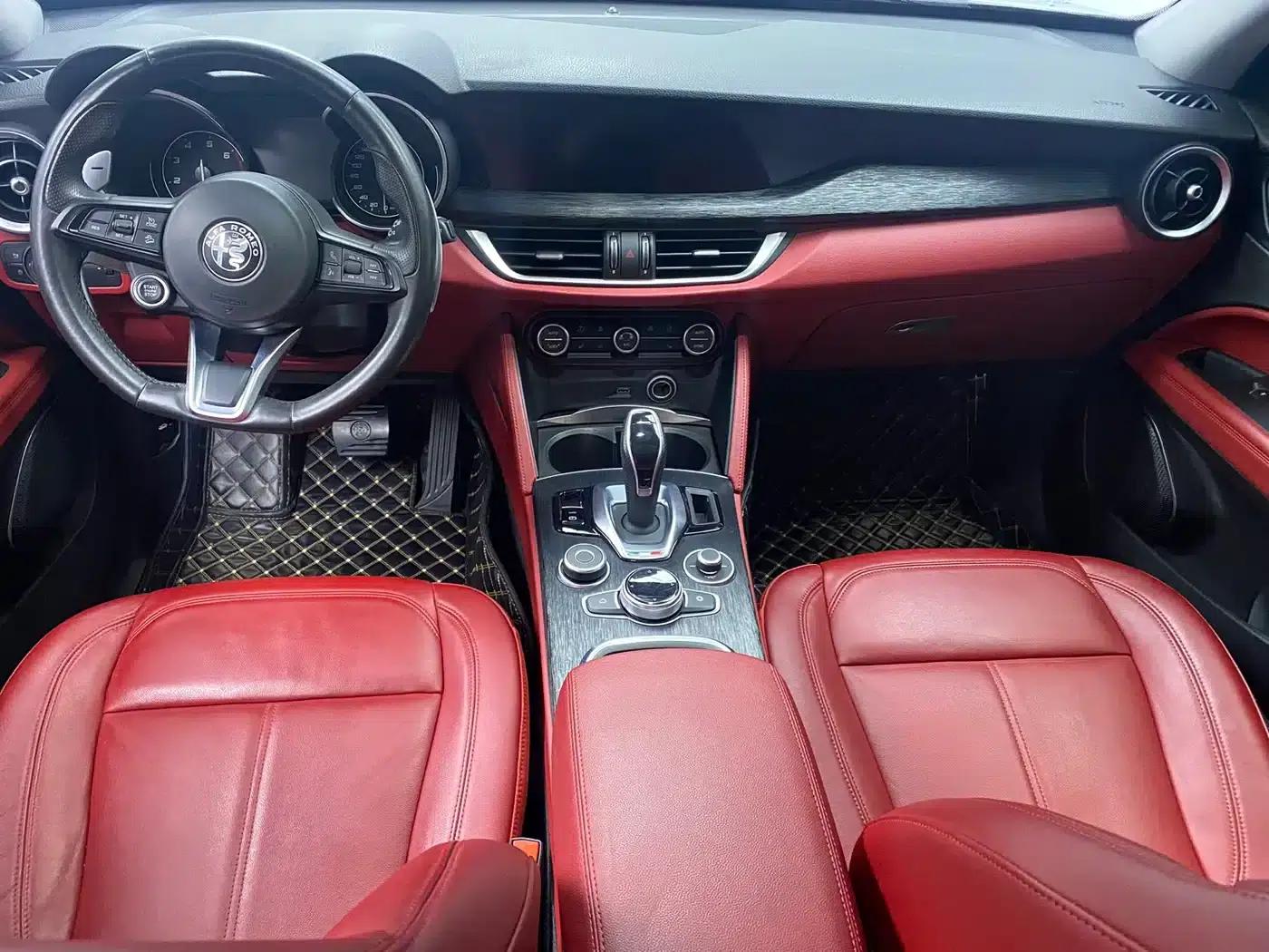 2021 Stelvio 2.0T 280HP Luxury Edition — миниатюра 5