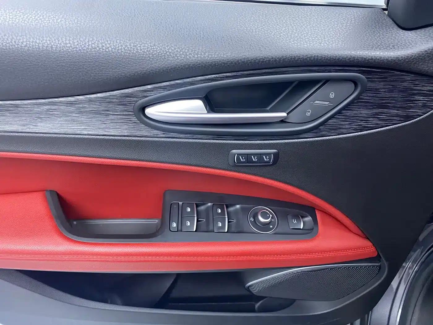 2021 Stelvio 2.0T 280HP Luxury Edition — миниатюра 6