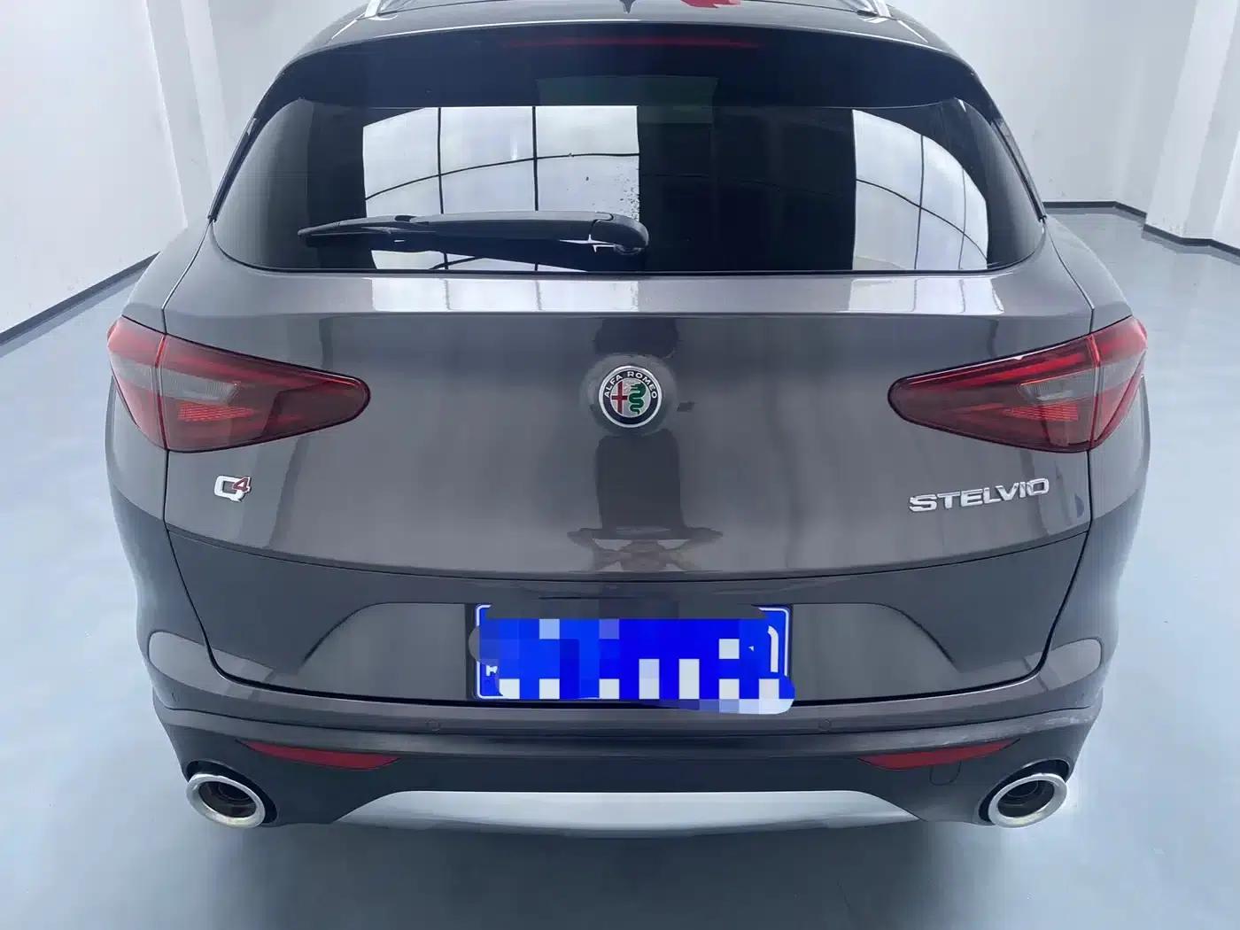 2021 Stelvio 2.0T 280HP Luxury Edition — миниатюра 8