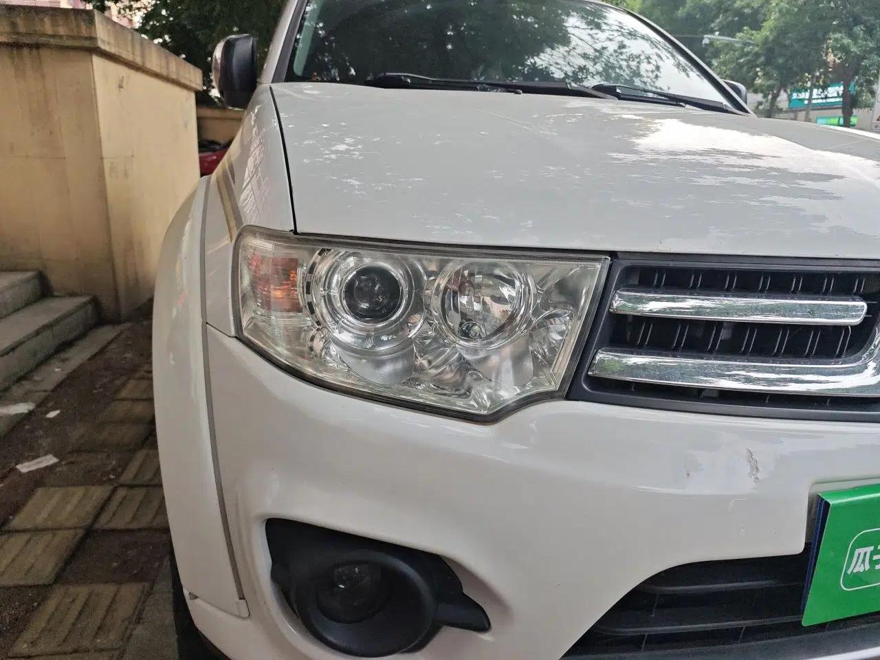 Mitsubishi Pajero Sport 2013 3.0L Automatic 4x4 Flagship Edition — миниатюра 7