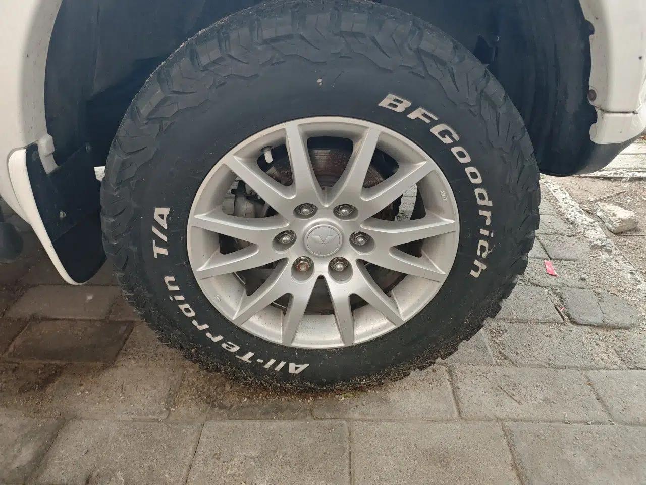 Mitsubishi Pajero Sport 2013 3.0L Automatic 4x4 Flagship Edition — миниатюра 8