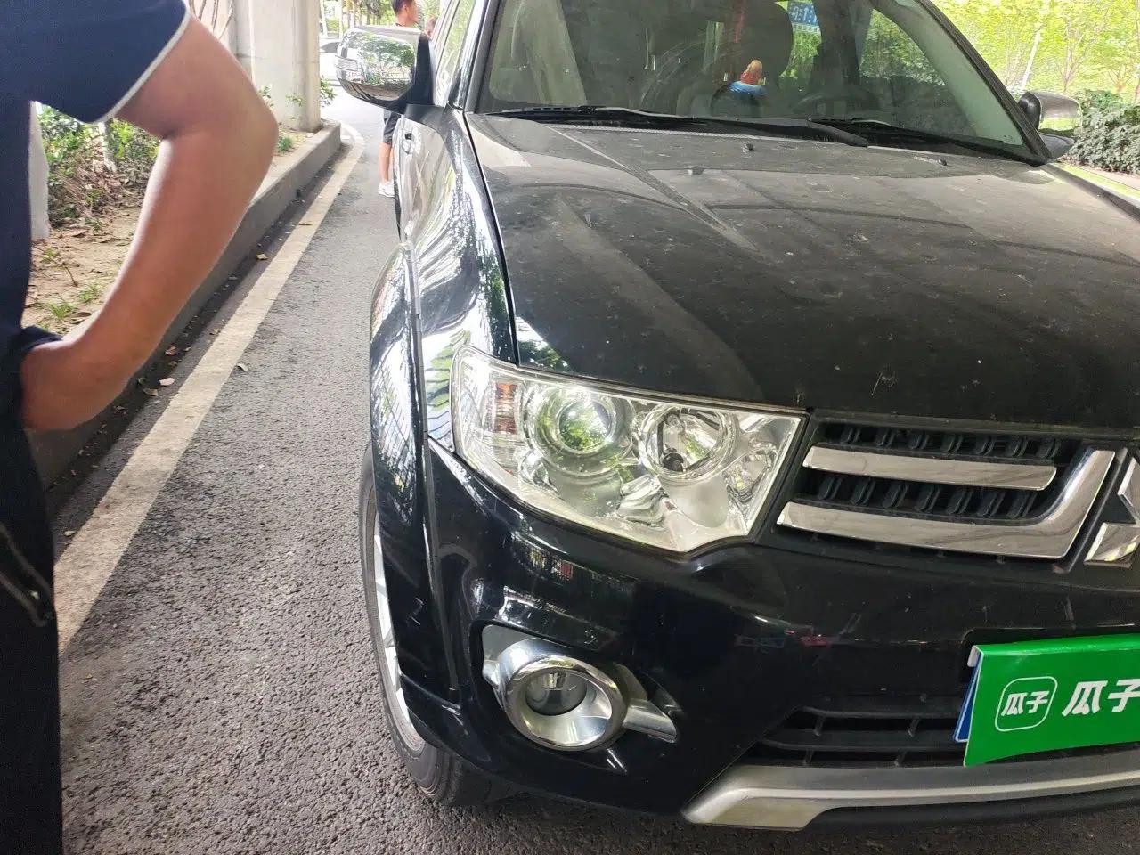 Mitsubishi Pajero Sport 2013 3.0L Automatic 4x4 Flagship Edition — миниатюра 7