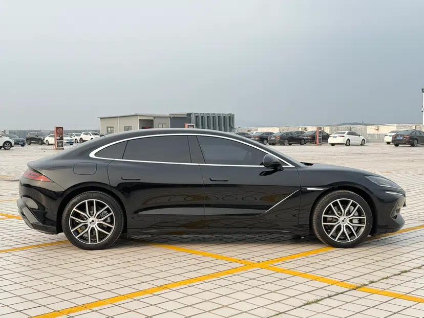 Denza Z9 2024 1100 km Four-Wheel Drive Max Version — миниатюра 15