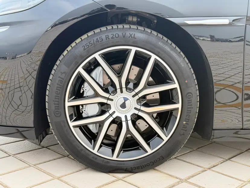 Denza Z9 2024 1100 km Four-Wheel Drive Max Version — миниатюра 16