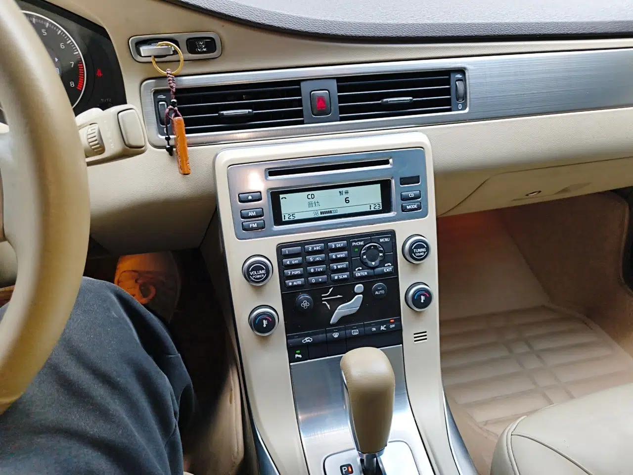 Volvo S80L 2011 2.0T Zhiya Edition — миниатюра 13