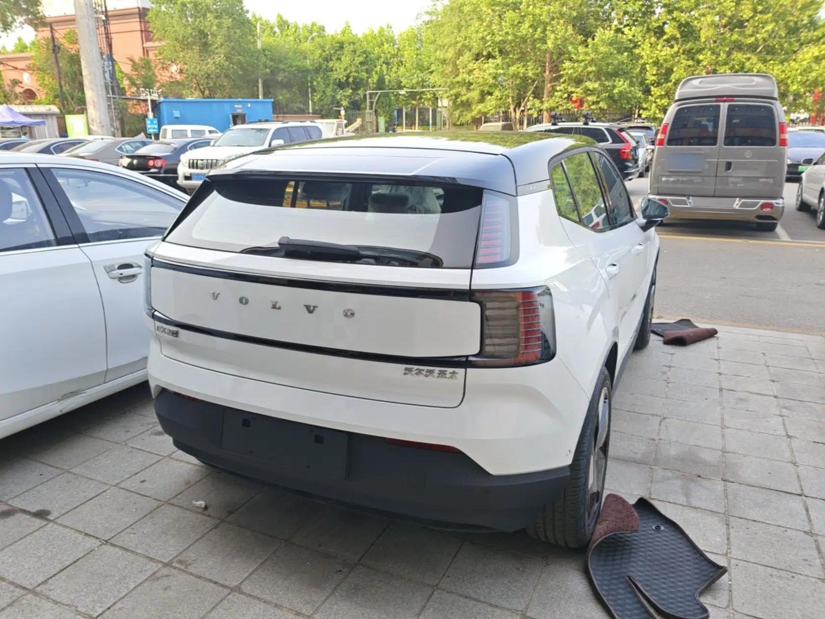 Volvo EX30 2025 Rear-Drive Long-Range Version Ultra — миниатюра 6