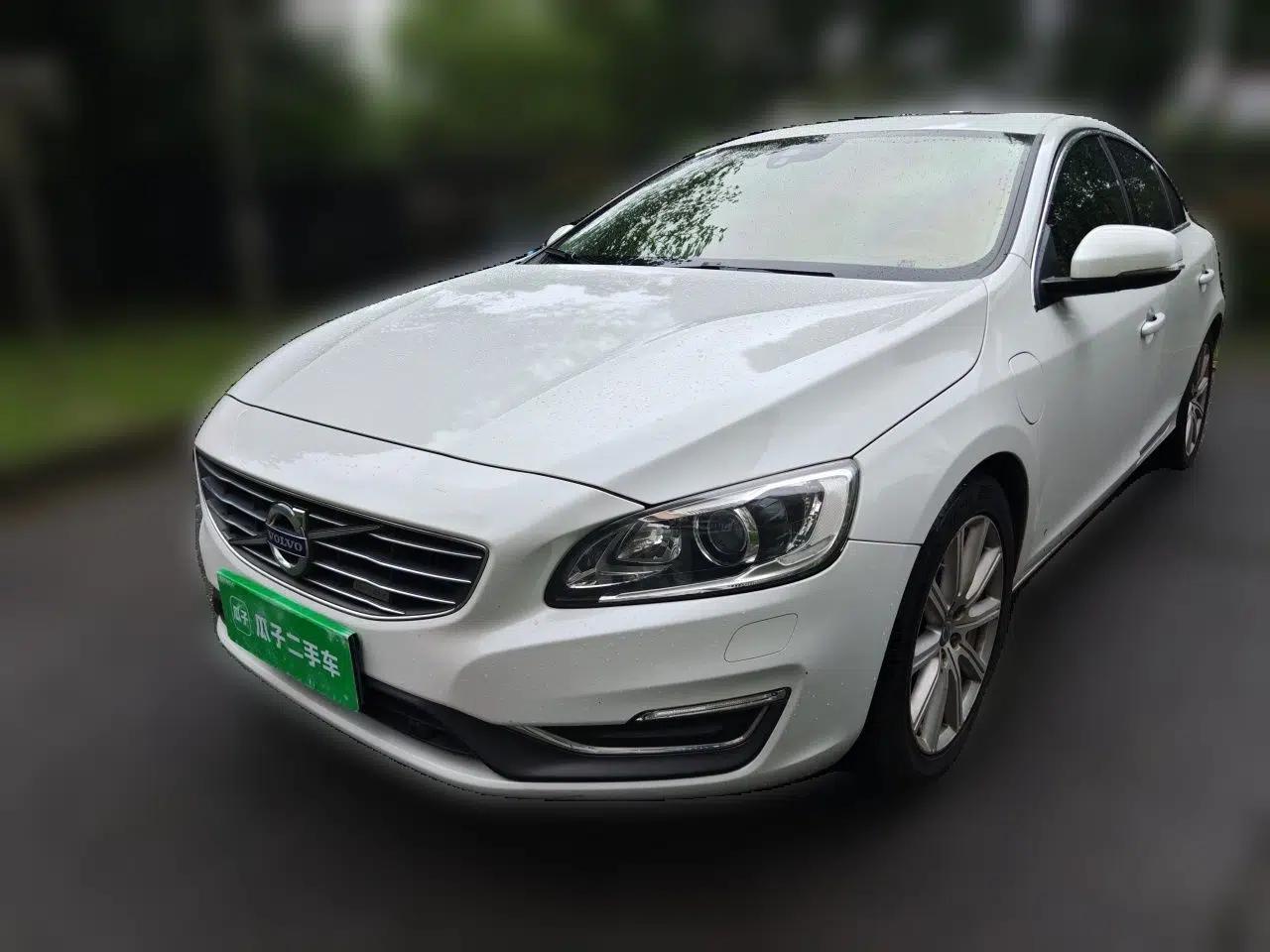 Volvo S60 New Energy 2015 S60L E-Drive Hybrid T6 Smart Drive Edition — миниатюра 1