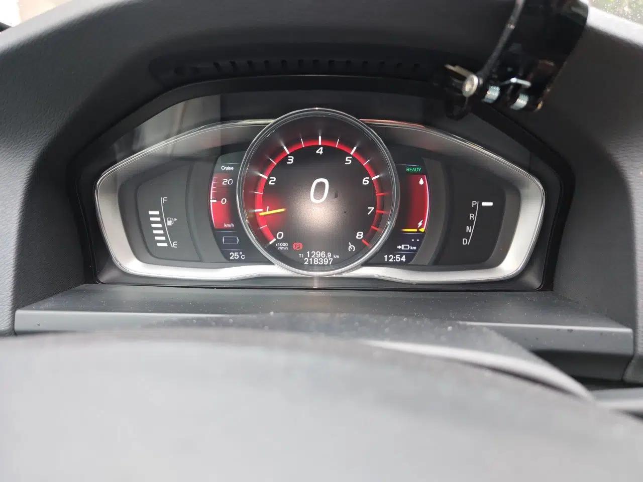 Volvo S60 New Energy 2015 S60L E-Drive Hybrid T6 Smart Drive Edition — миниатюра 12