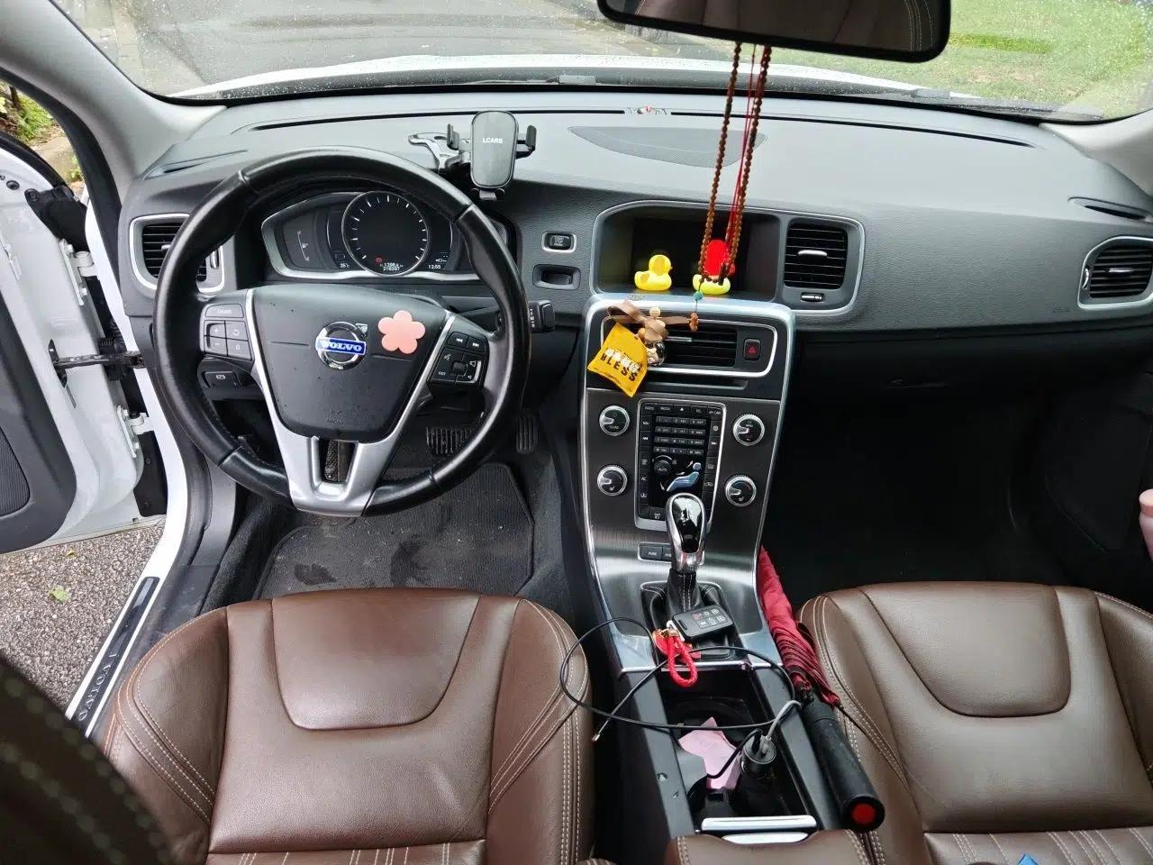Volvo S60 New Energy 2015 S60L E-Drive Hybrid T6 Smart Drive Edition — миниатюра 9
