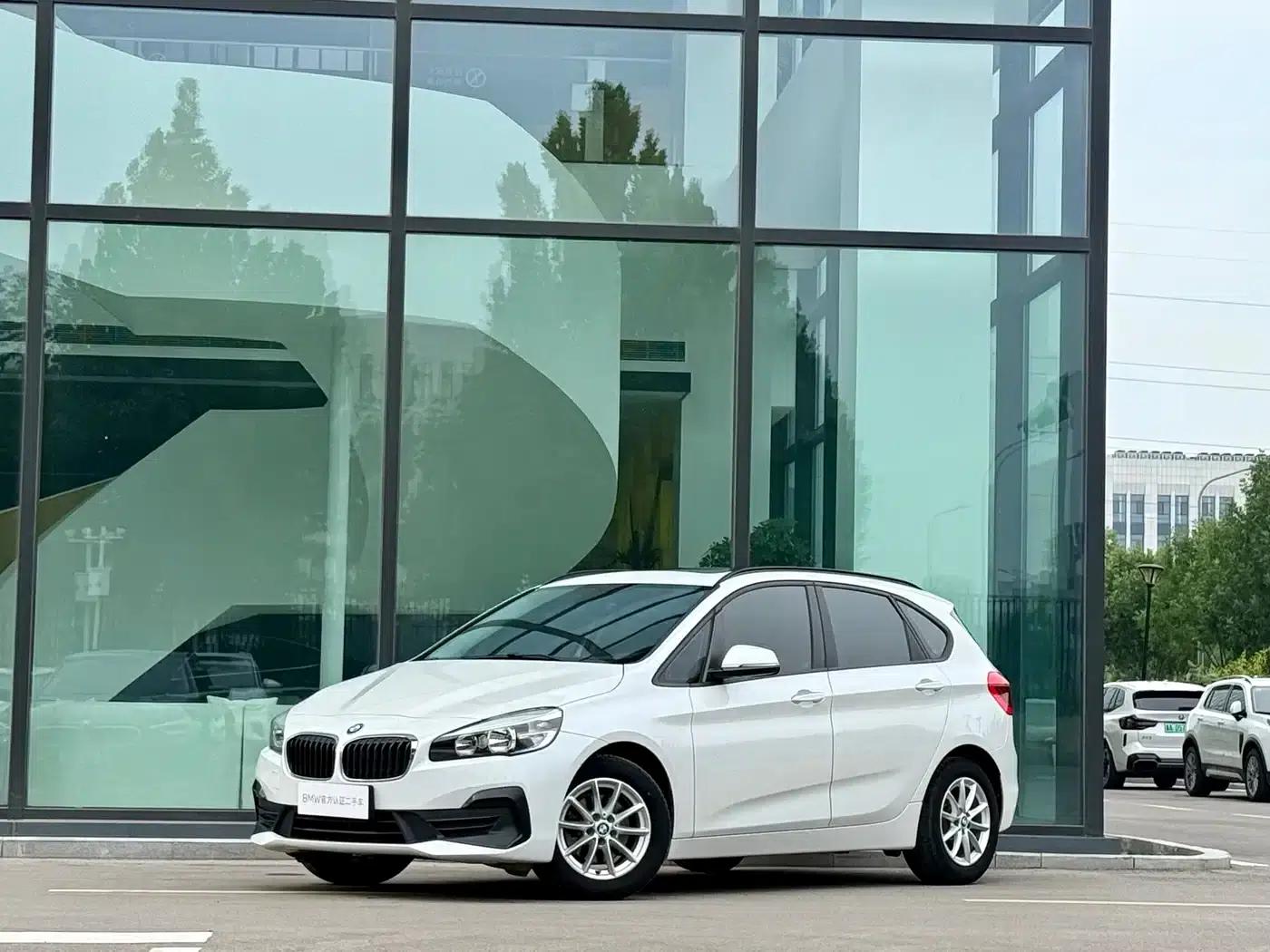 2018 BMW 2 Series Gran Tourer 218i Fashion Edition — миниатюра 1