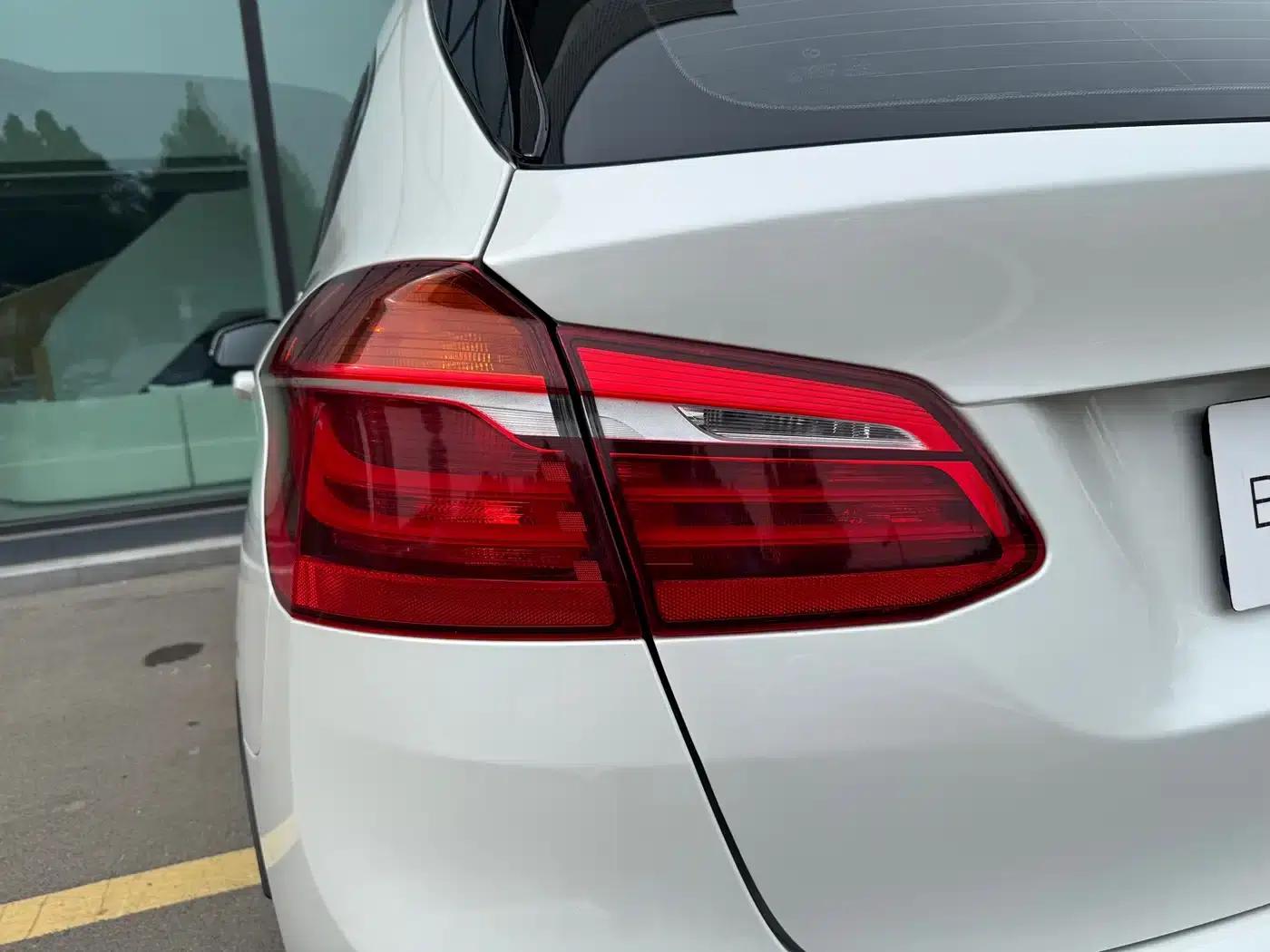 2018 BMW 2 Series Gran Tourer 218i Fashion Edition — миниатюра 21