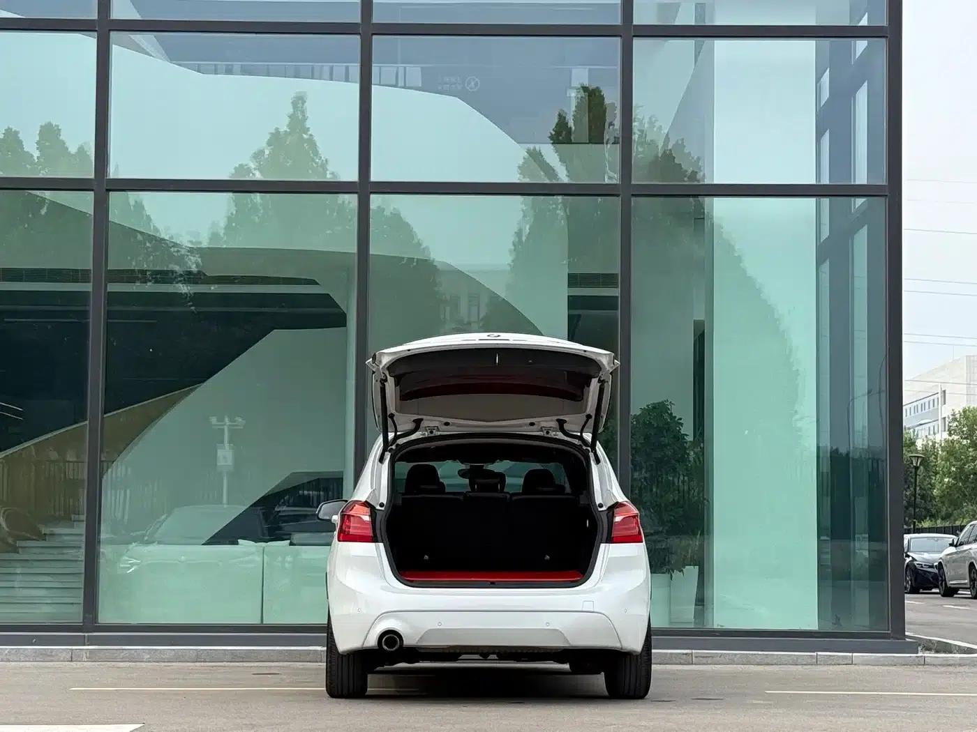 2018 BMW 2 Series Gran Tourer 218i Fashion Edition — миниатюра 23