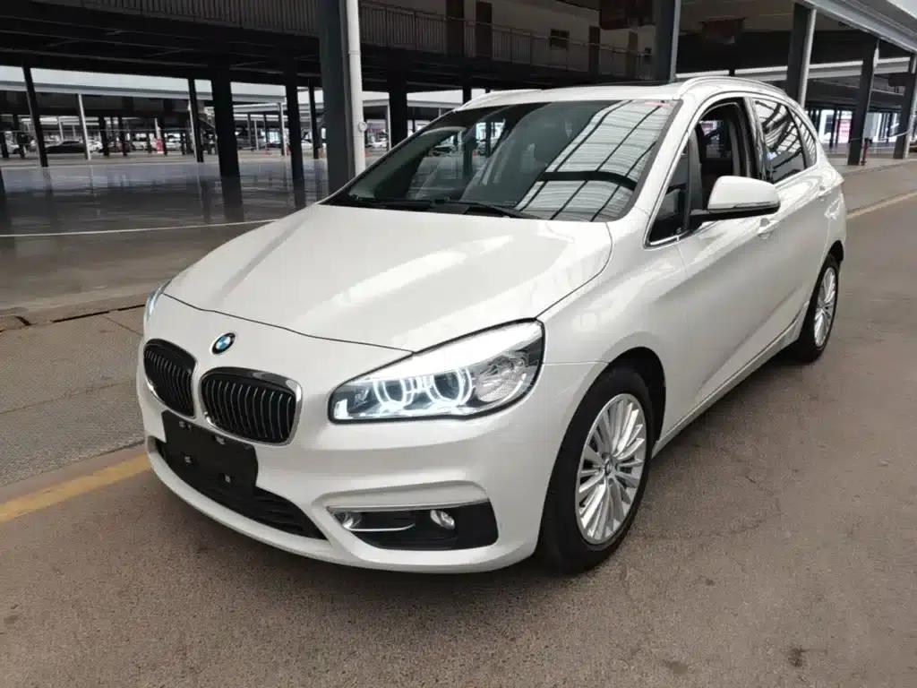 2014 BMW 2 Series Gran Tourer 220i Luxury Design Package (Imported) — миниатюра 1