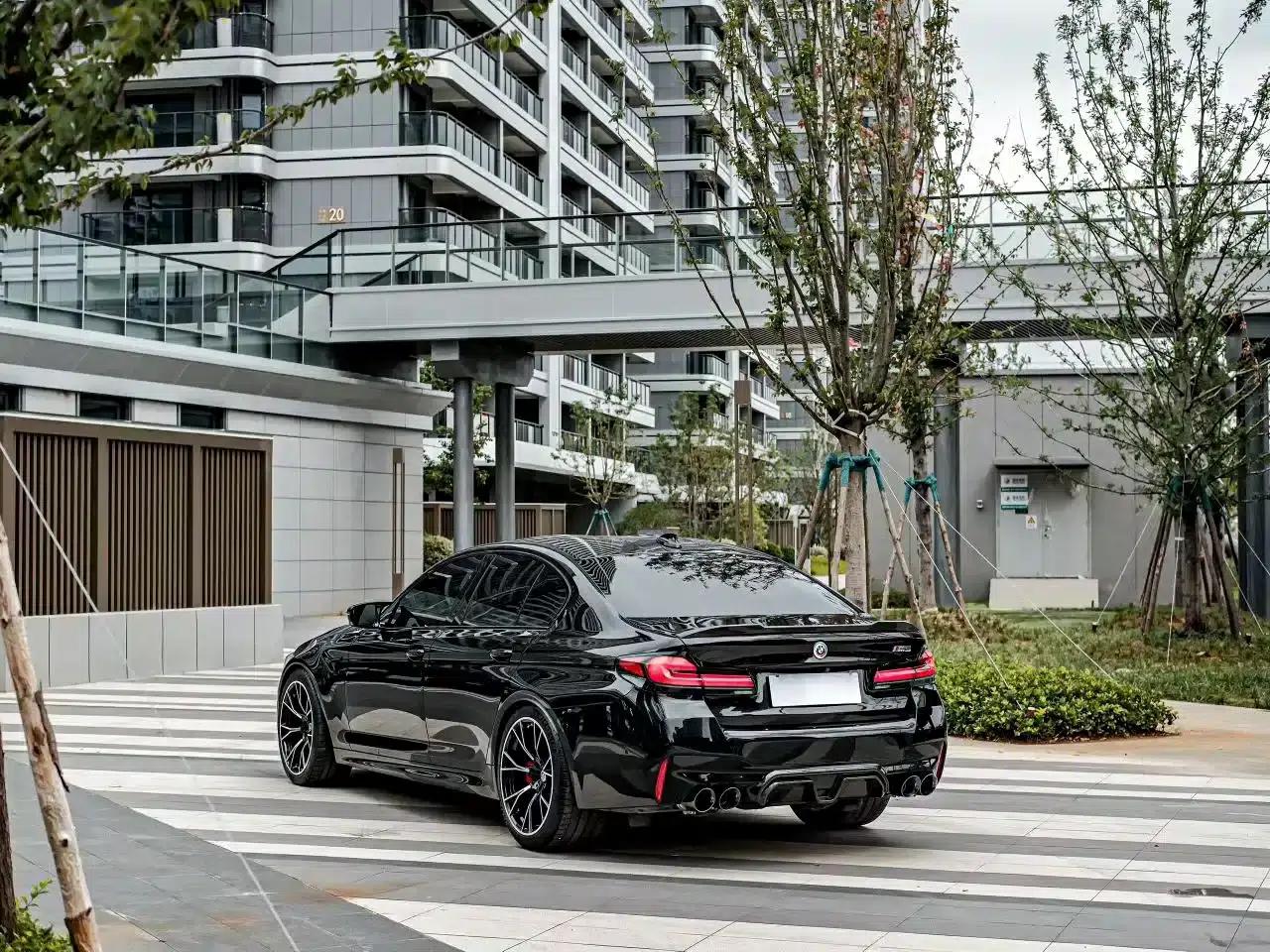 2021 BMW M5 — миниатюра 3