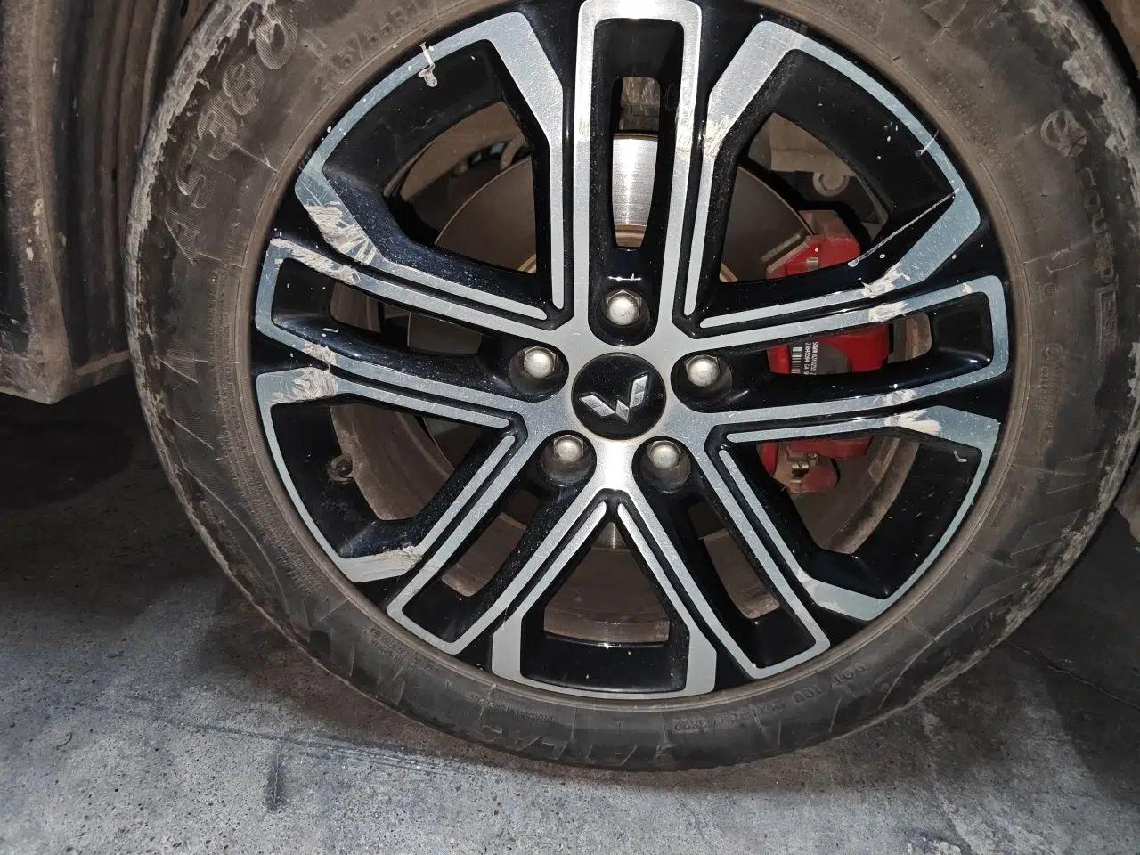 Wuling Alvez 2022 1.5T CVT Trendy & Cool Edition — миниатюра 8