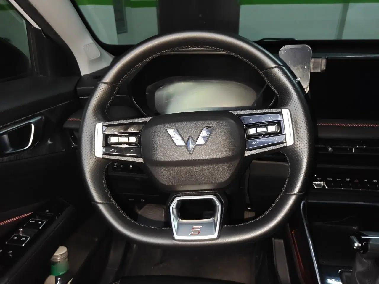 Wuling Alvez 2022 1.5T CVT Trendy & Cool Edition — миниатюра 10