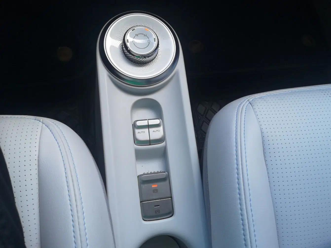 Wuling Air ev 2023 - Four Seats - Advanced Edition — миниатюра 16