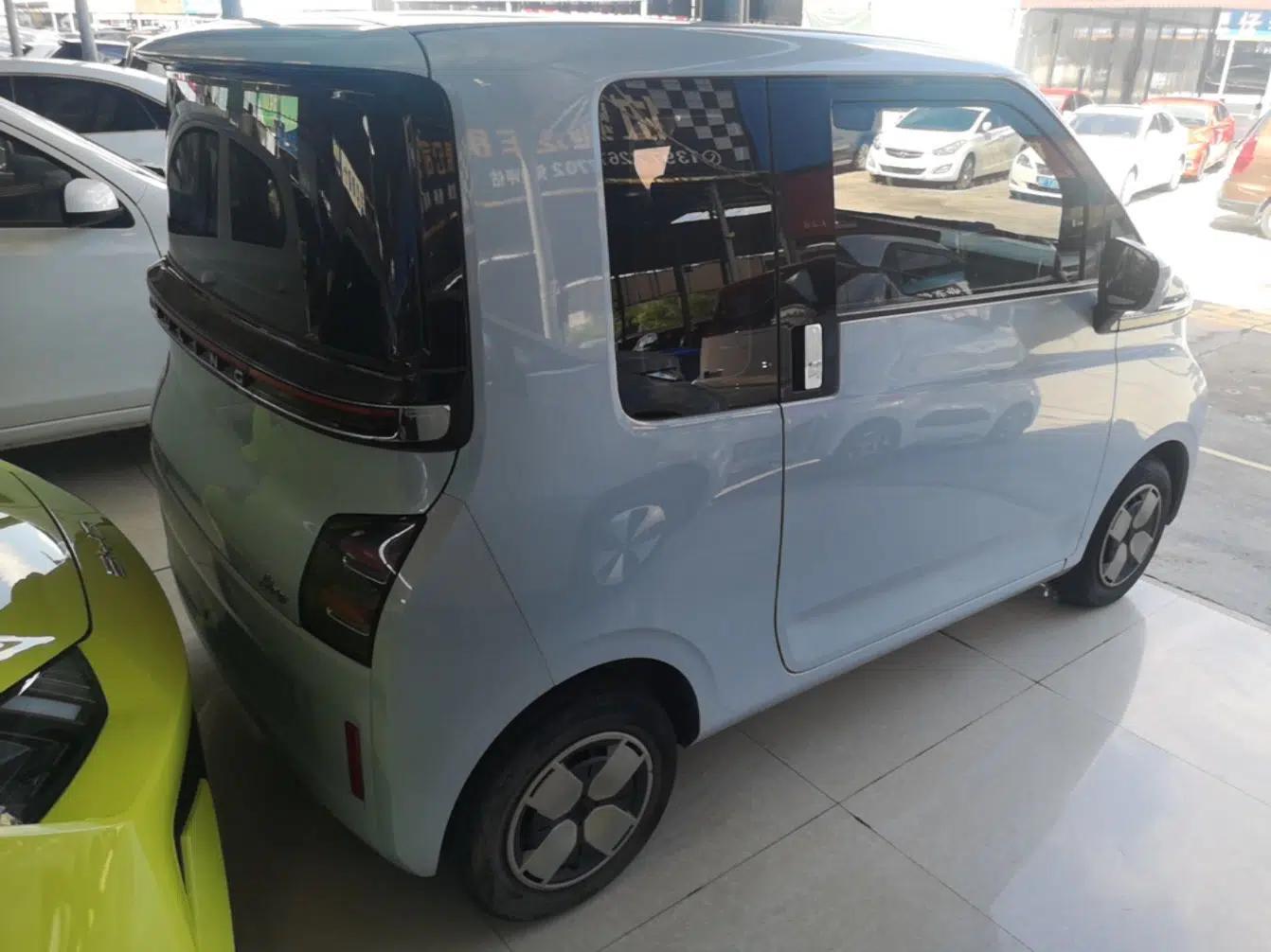 Wuling Air ev 2023 - Four Seats - Advanced Edition — миниатюра 6