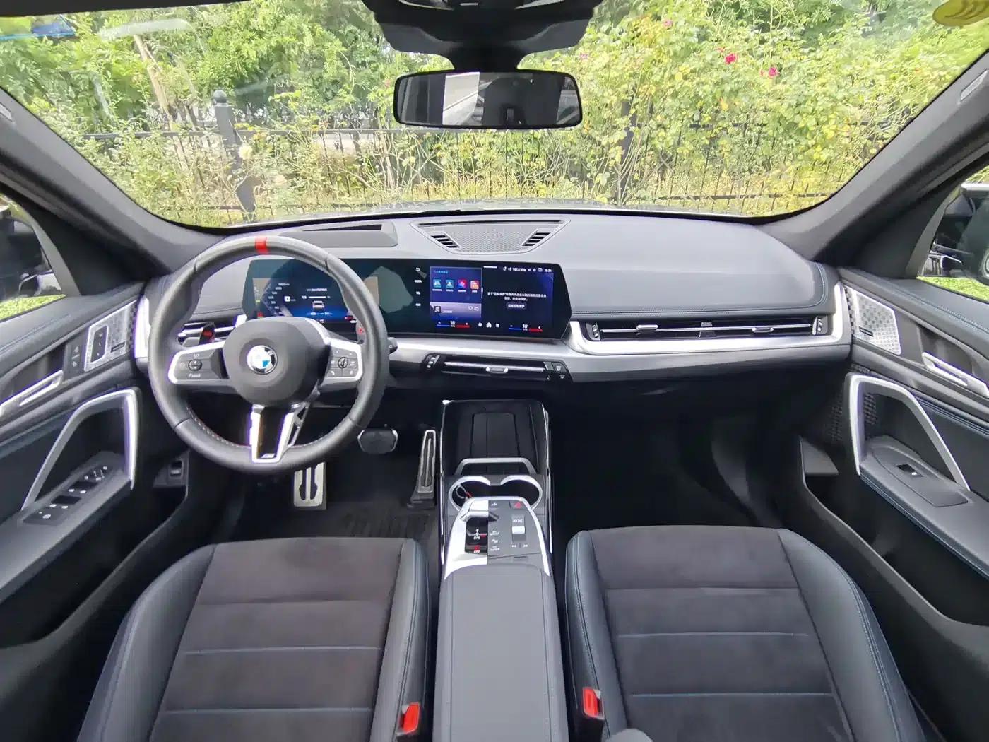 2025 BMW M235L — миниатюра 22