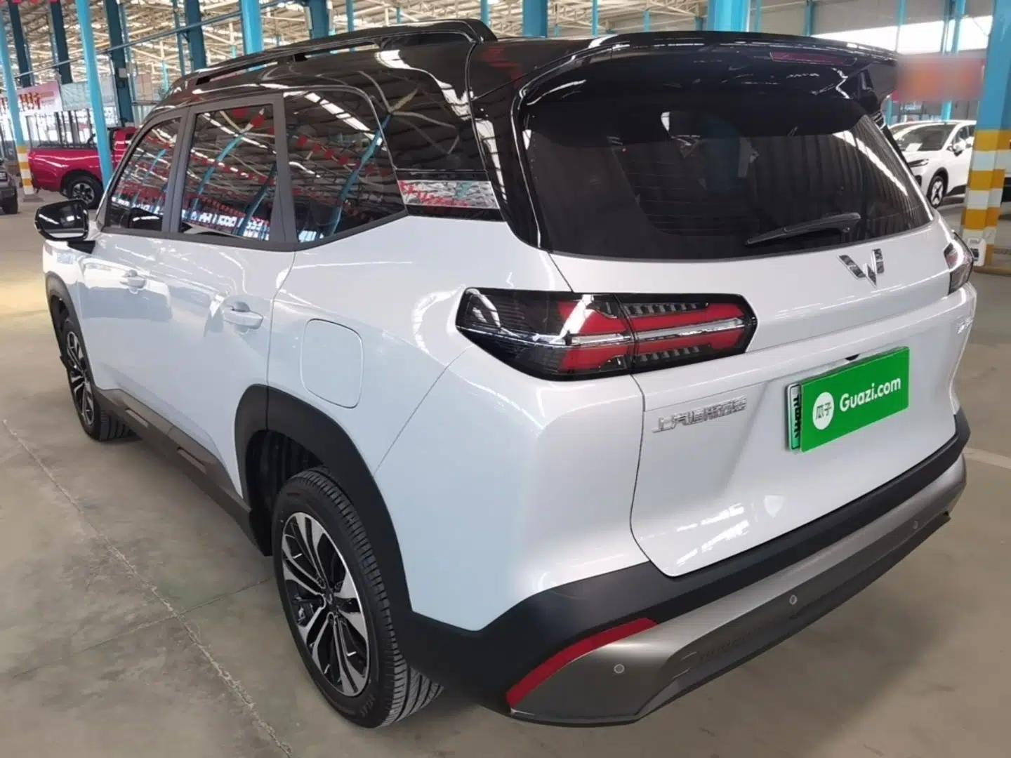 Wuling Xingguang 560 New Energy 2026 Model, Plug-in Hybrid, 125 km, Luxury Version — миниатюра 4