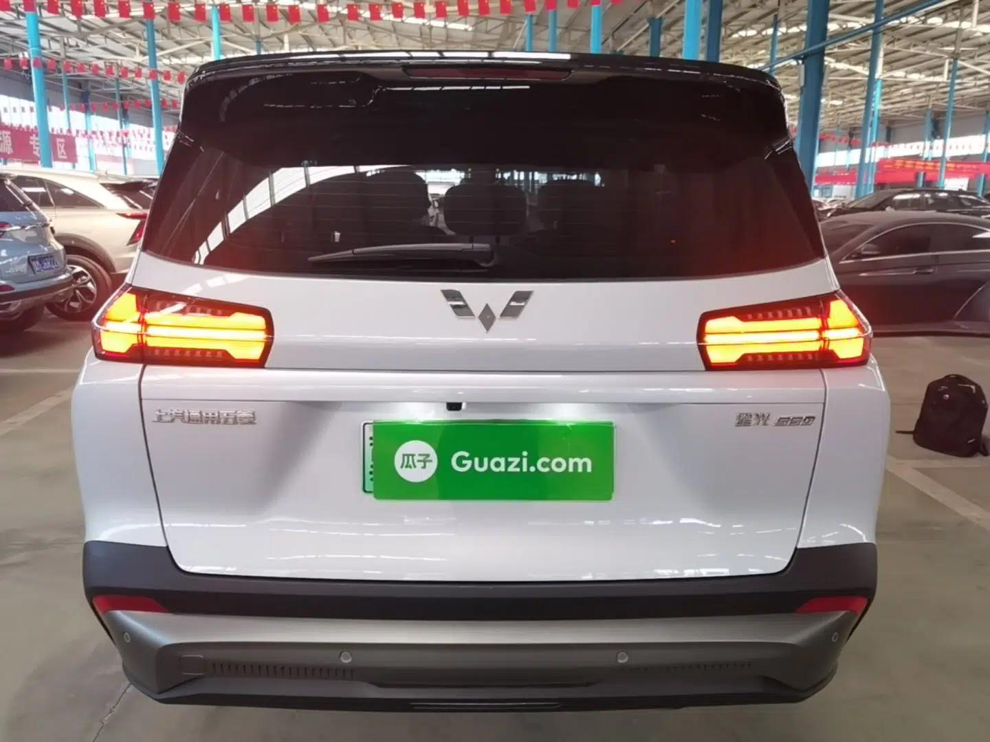 Wuling Xingguang 560 New Energy 2026 Model, Plug-in Hybrid, 125 km, Luxury Version — миниатюра 5