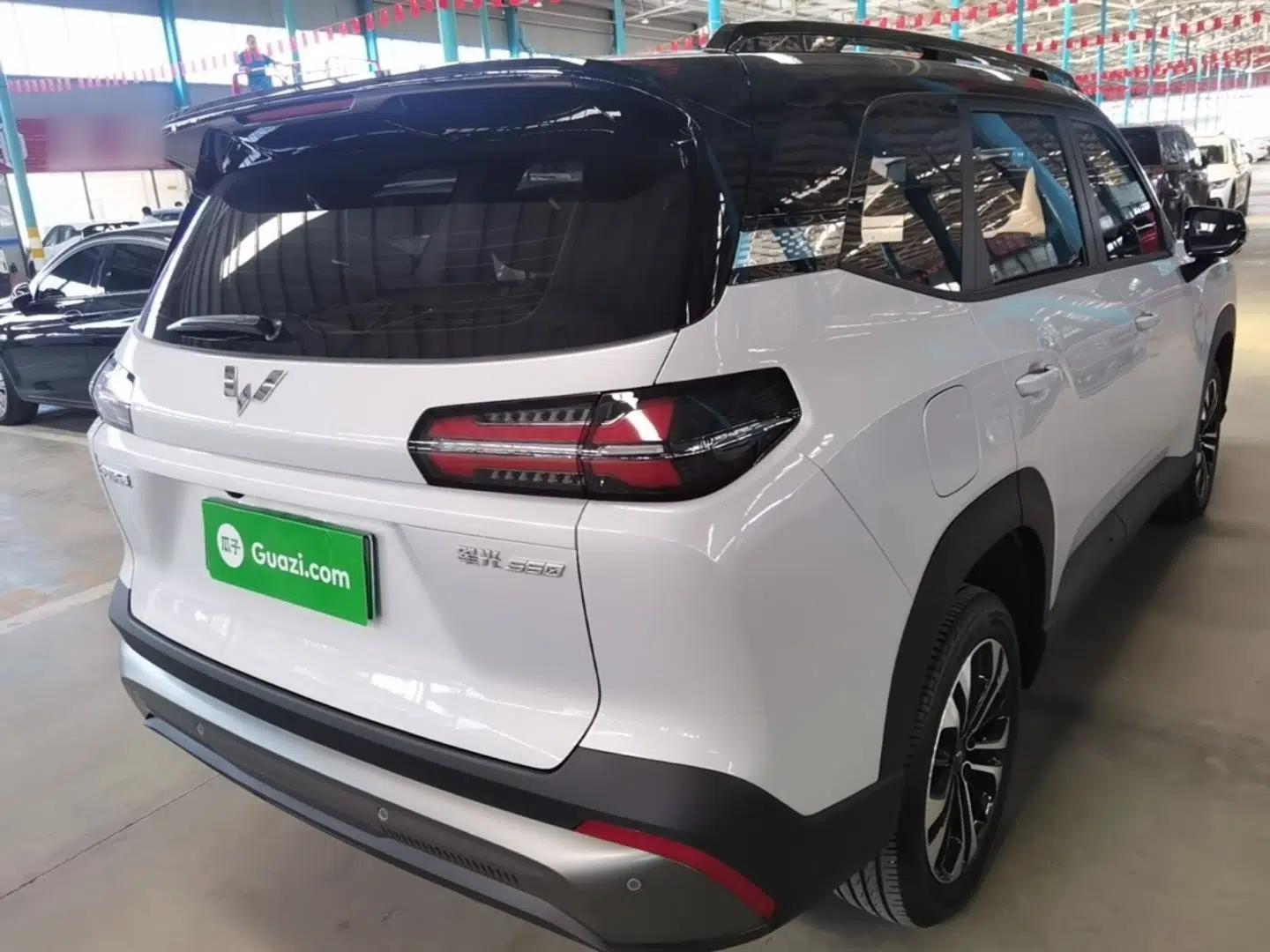 Wuling Xingguang 560 New Energy 2026 Model, Plug-in Hybrid, 125 km, Luxury Version — миниатюра 6